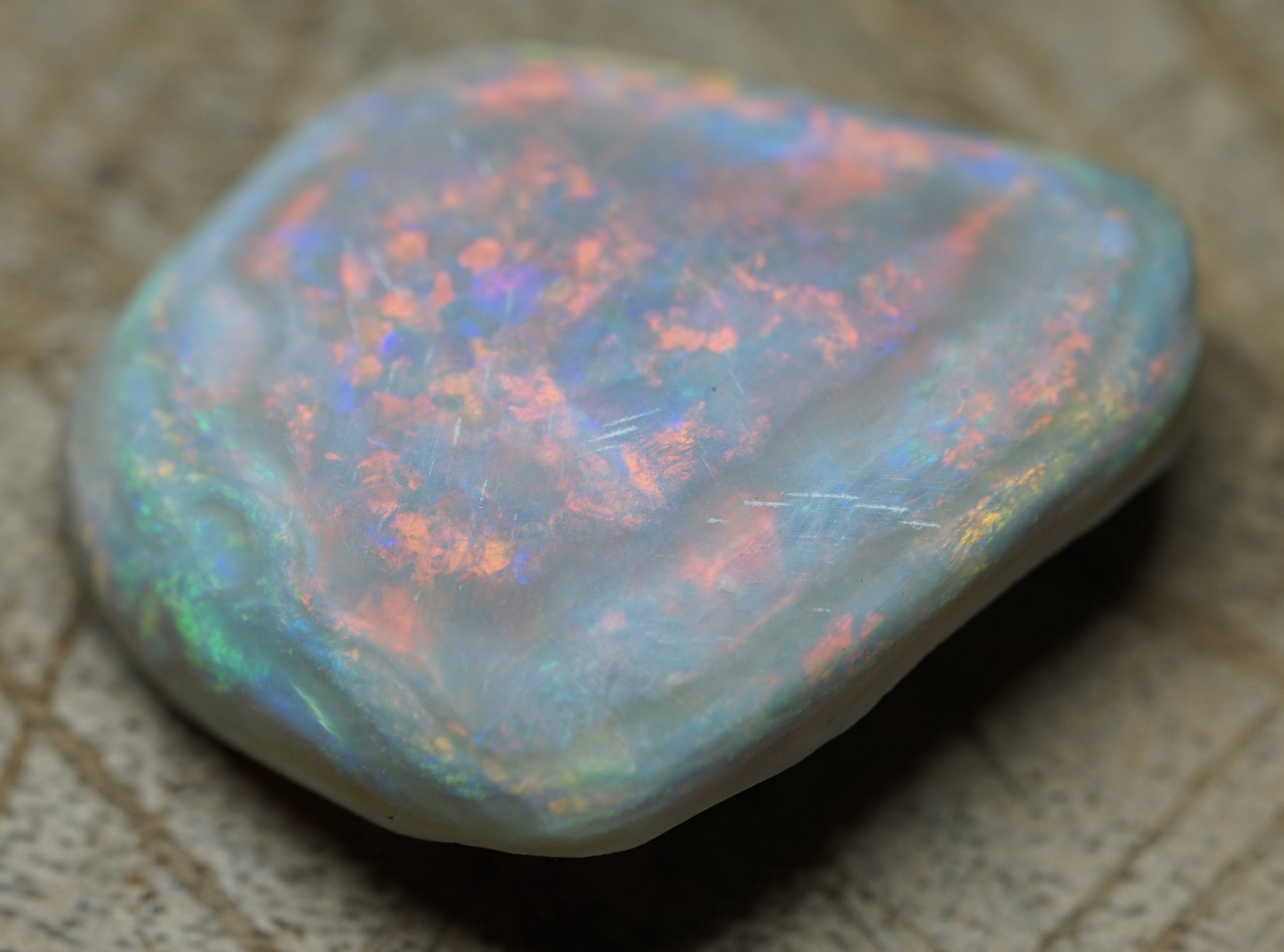 Collector Rough Mintabie Seam Opal - 155 Carats. 0011