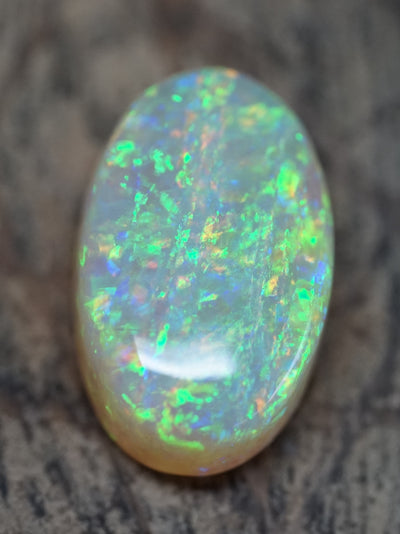 Lambina Gem Crystal  - 15 Carats. 0042