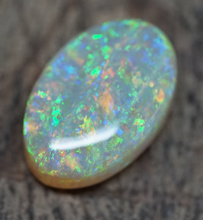 Lambina Gem Crystal oval Opal - 18.8 Carats. 0044