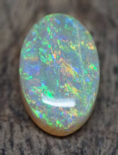 Lambina Gem Crystal oval Opal - 18.8 Carats. 0044