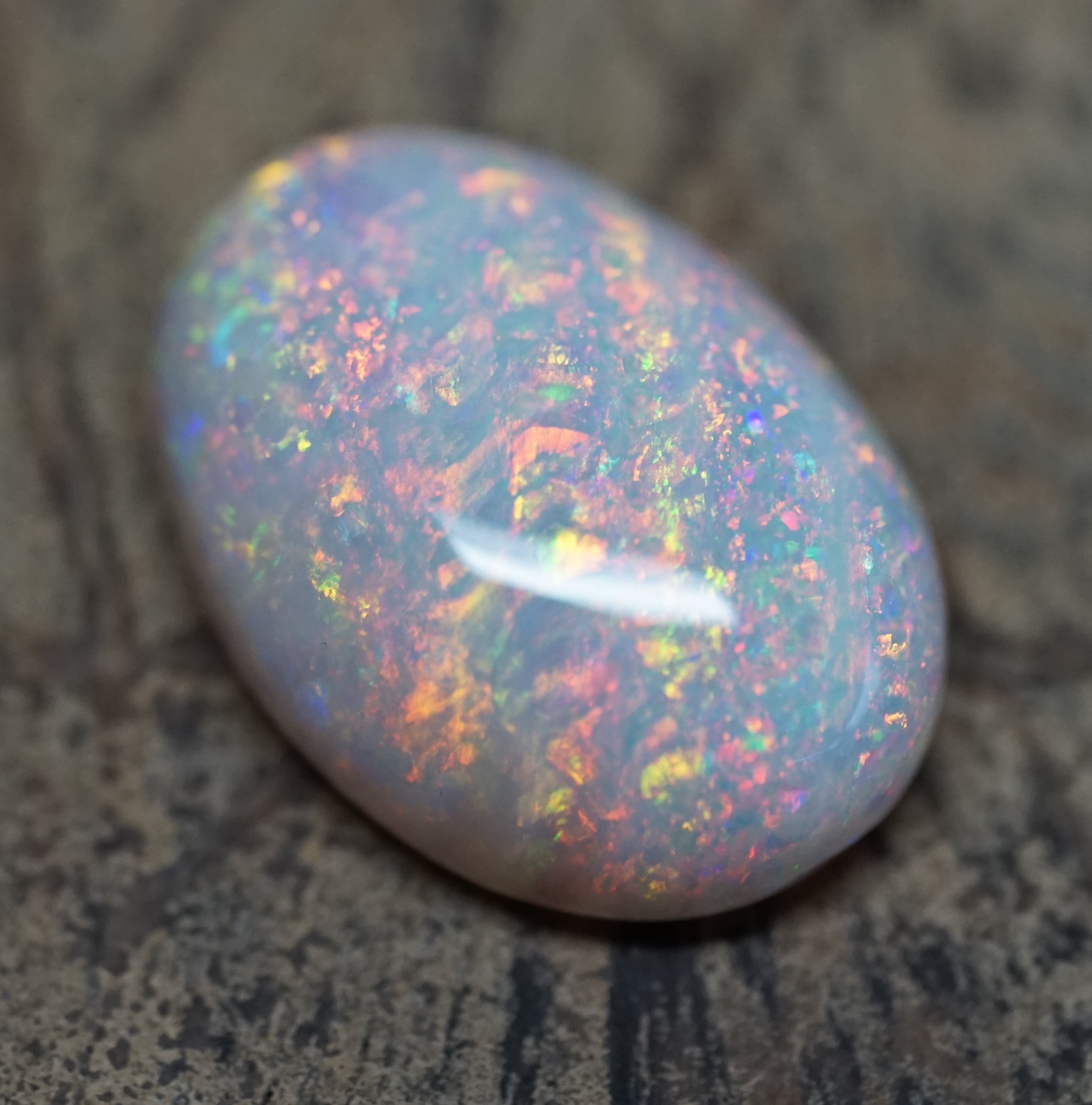 Lambina Large Oval - Pinfire 18.45 Carats. 0050
