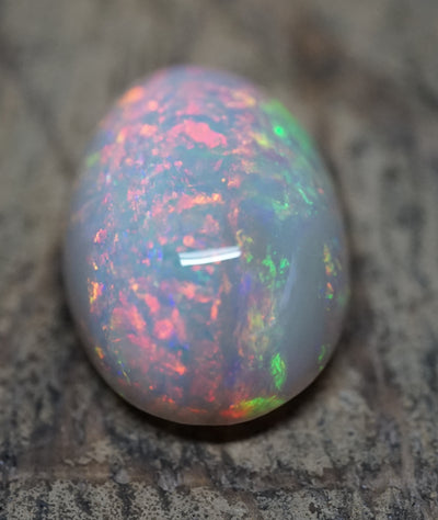 Lambina Crystal High Dome Gem Opal - 11 Carats. 0041