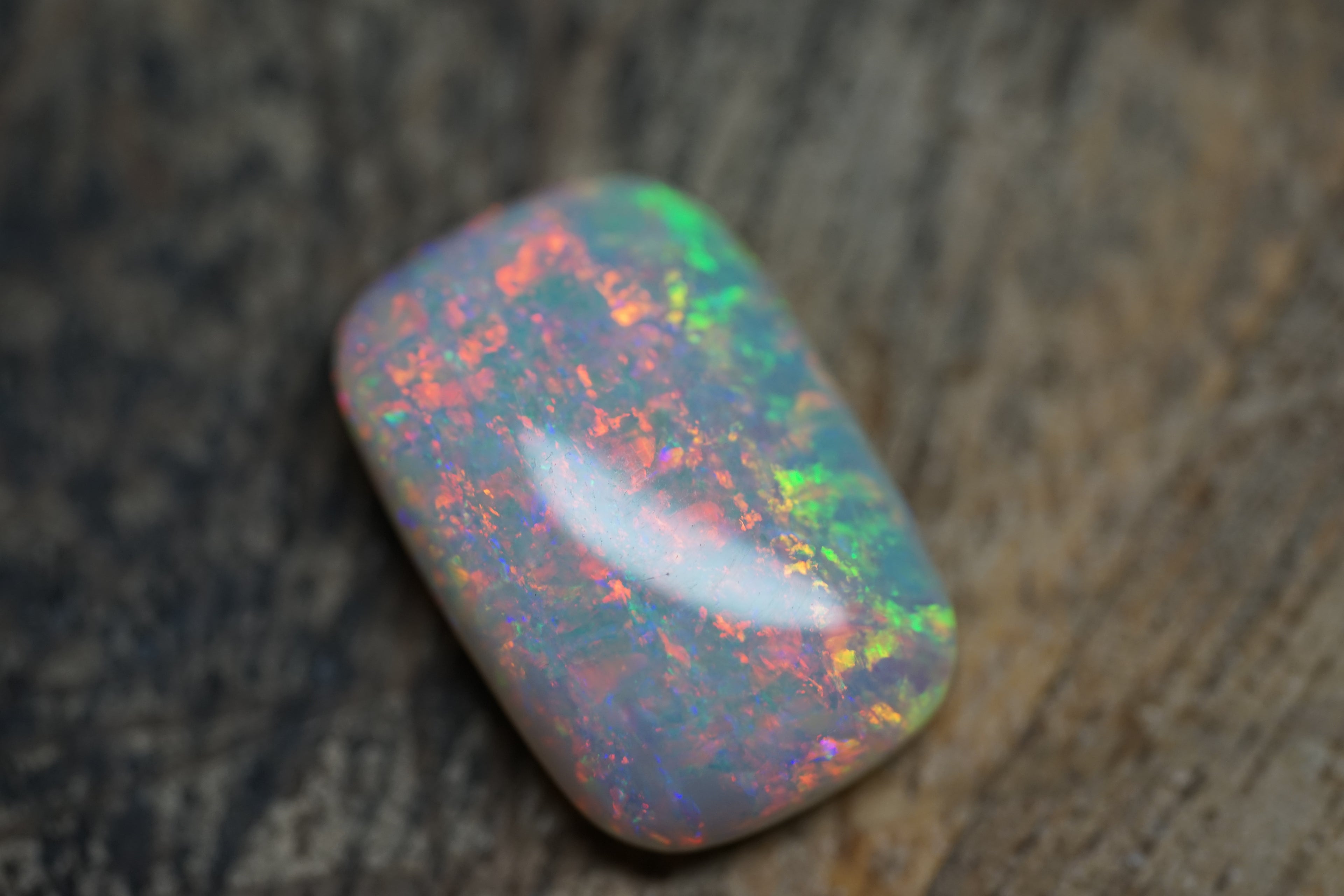 8.4 Carat Lambina Crystal Gem Opal Ringstone - 0090