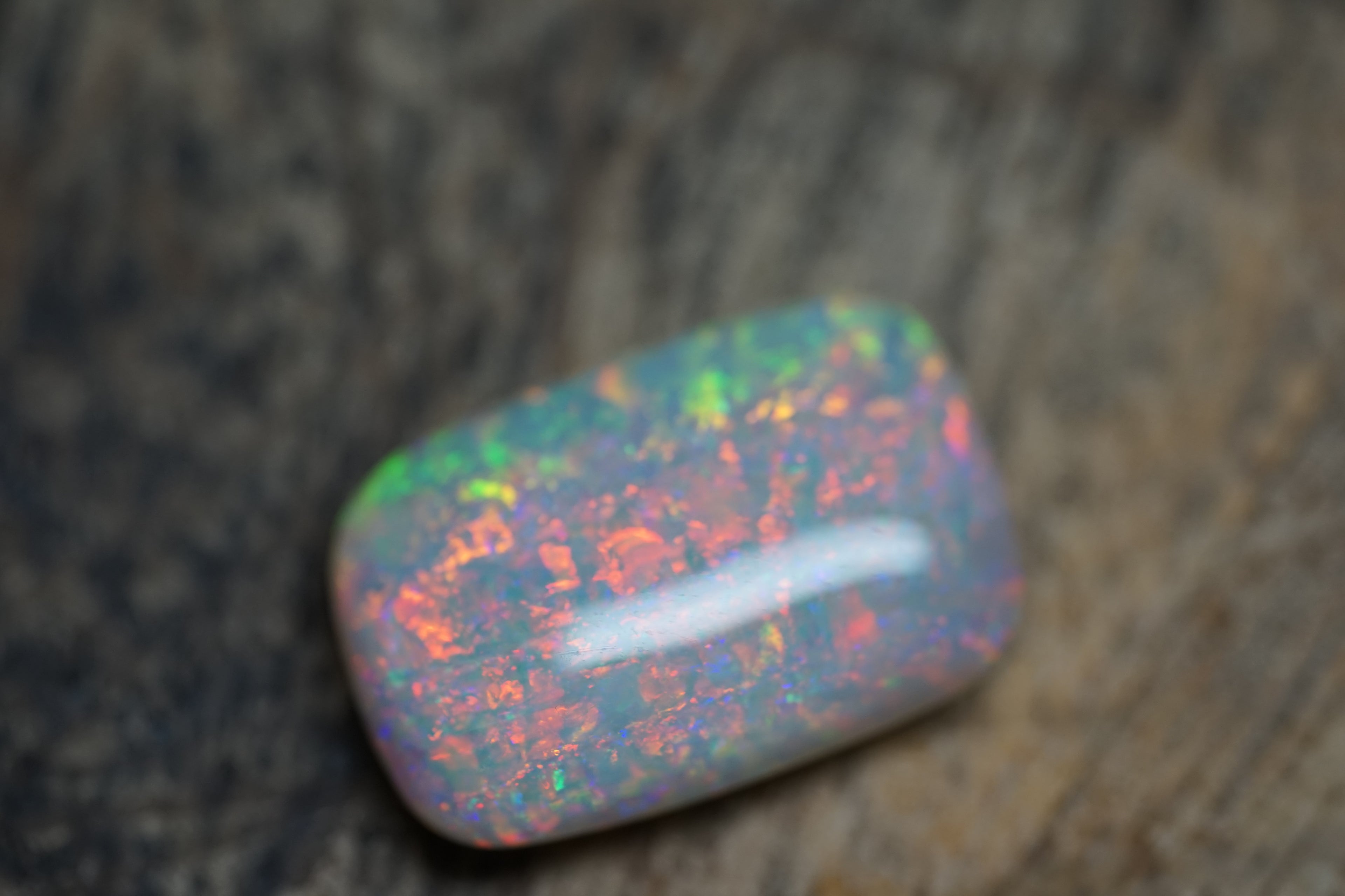 8.4 Carat Lambina Crystal Gem Opal Ringstone - 0090
