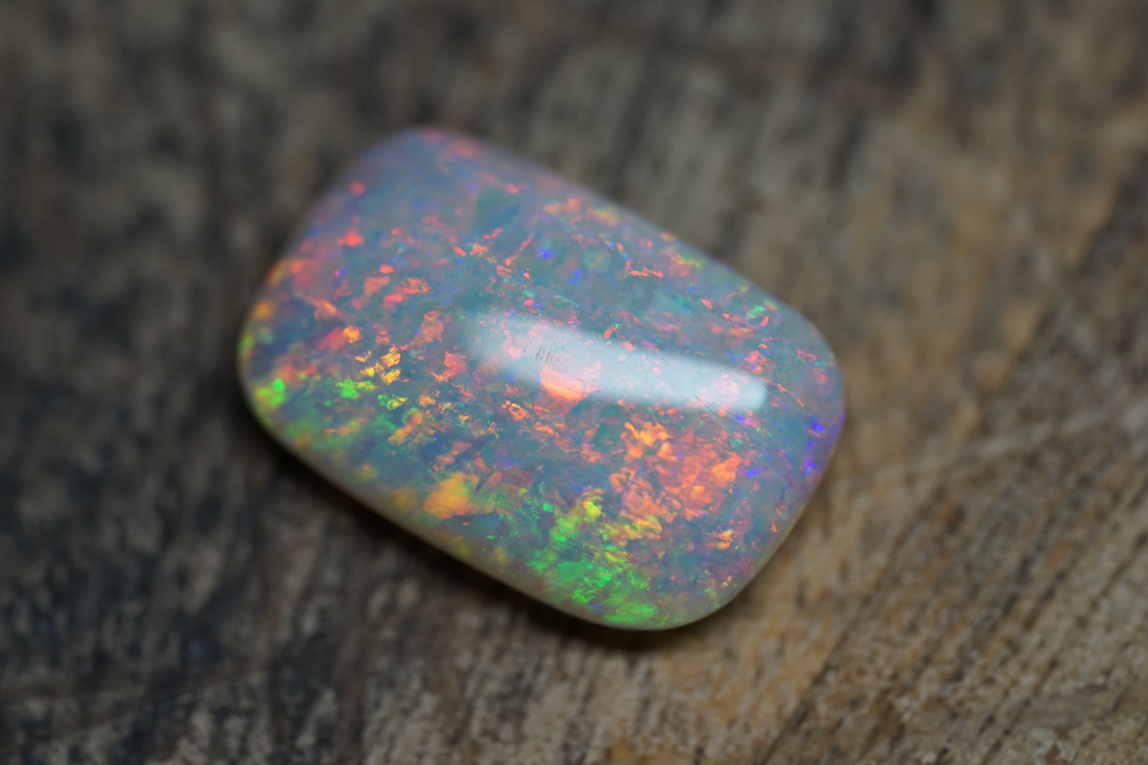 8.4 Carat Lambina Crystal Gem Opal Ringstone - 0090