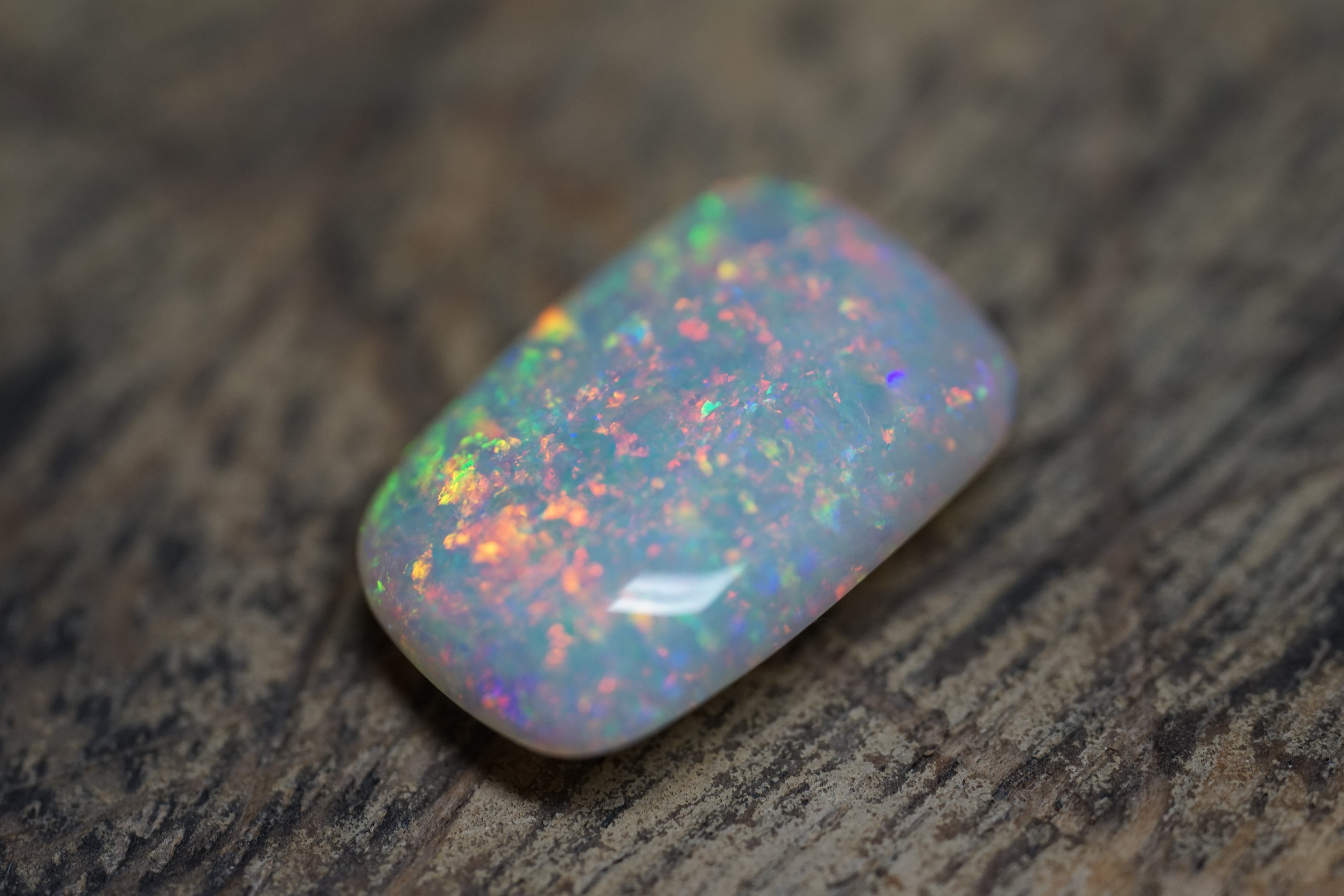 8.4 Carat Lambina Crystal Gem Opal Ringstone - 0090