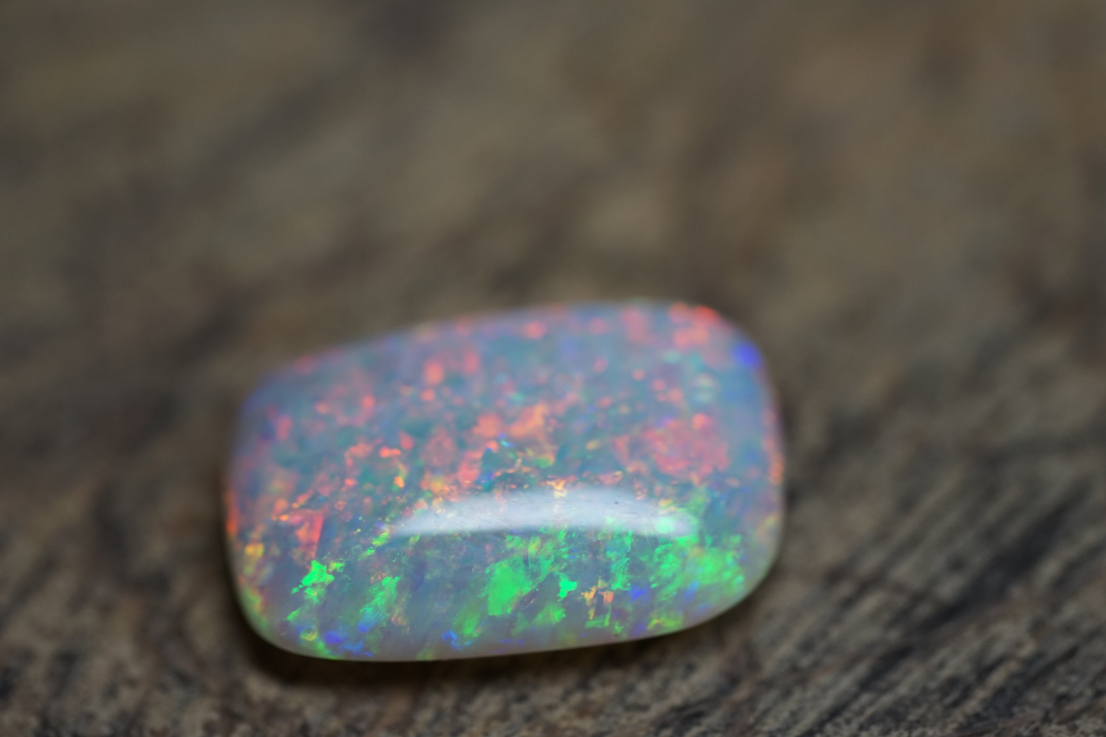 8.4 Carat Lambina Crystal Gem Opal Ringstone - 0090