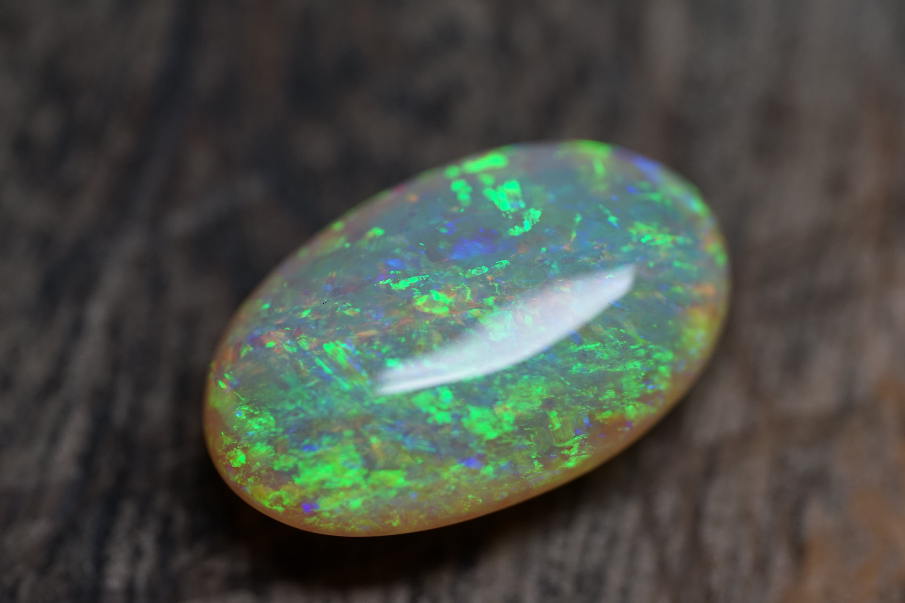 15 Carat Double Sided Gem Lambina Crystal Opal - 0091