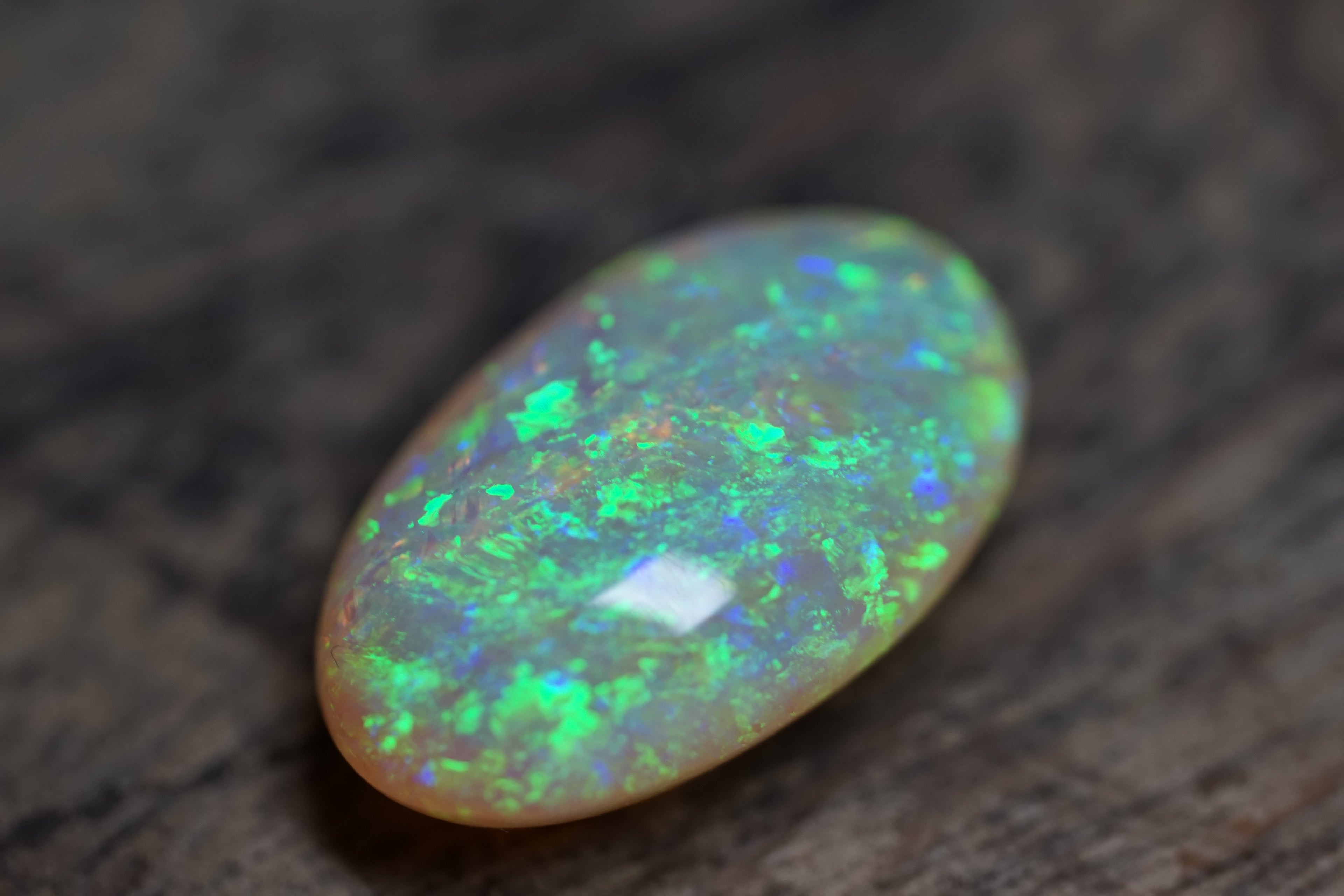 15 Carat Double Sided Gem Lambina Crystal Opal - 0091