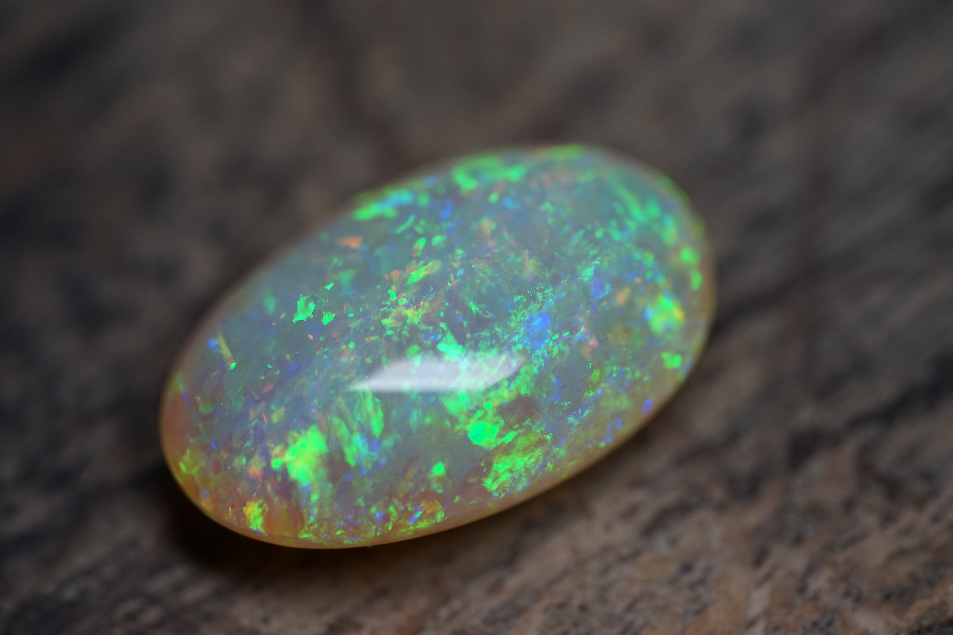 15 Carat Double Sided Gem Lambina Crystal Opal - 0091