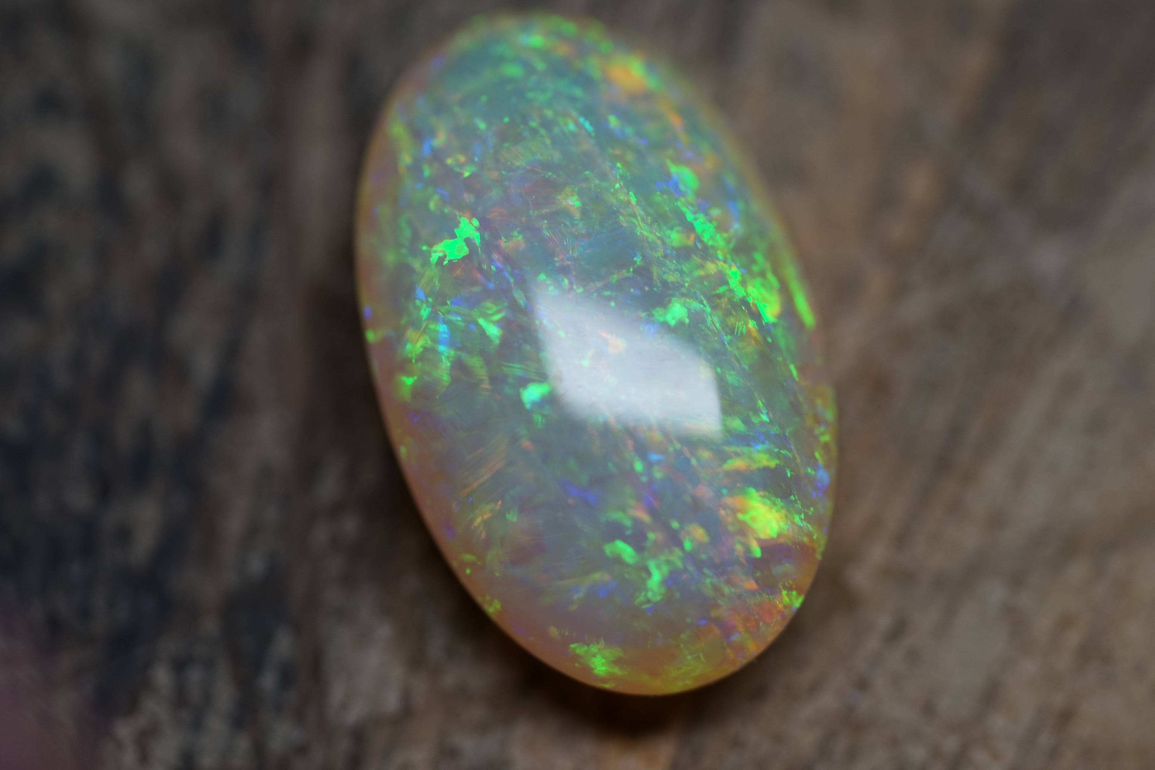15 Carat Double Sided Gem Lambina Crystal Opal - 0091