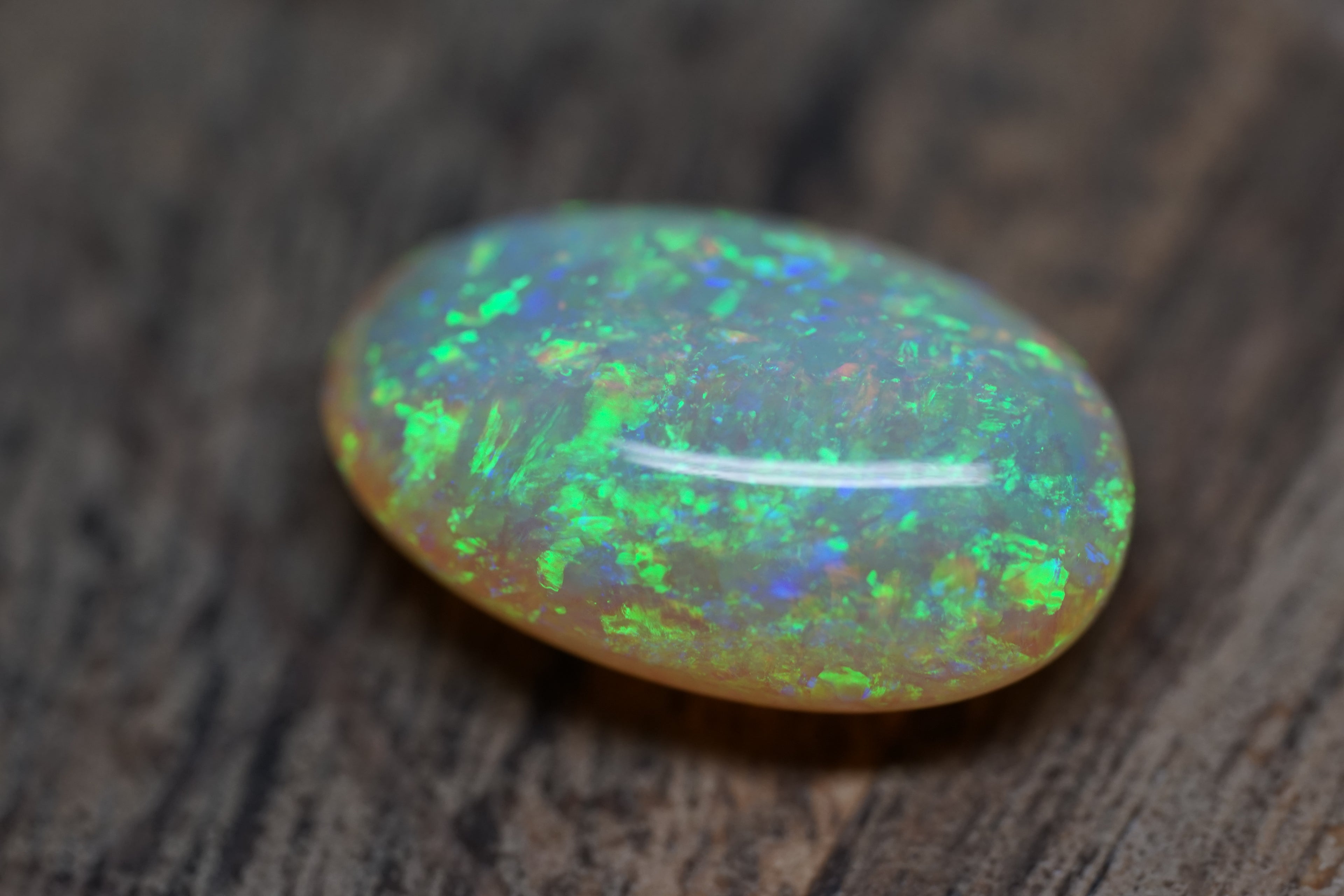 15 Carat Double Sided Gem Lambina Crystal Opal - 0091