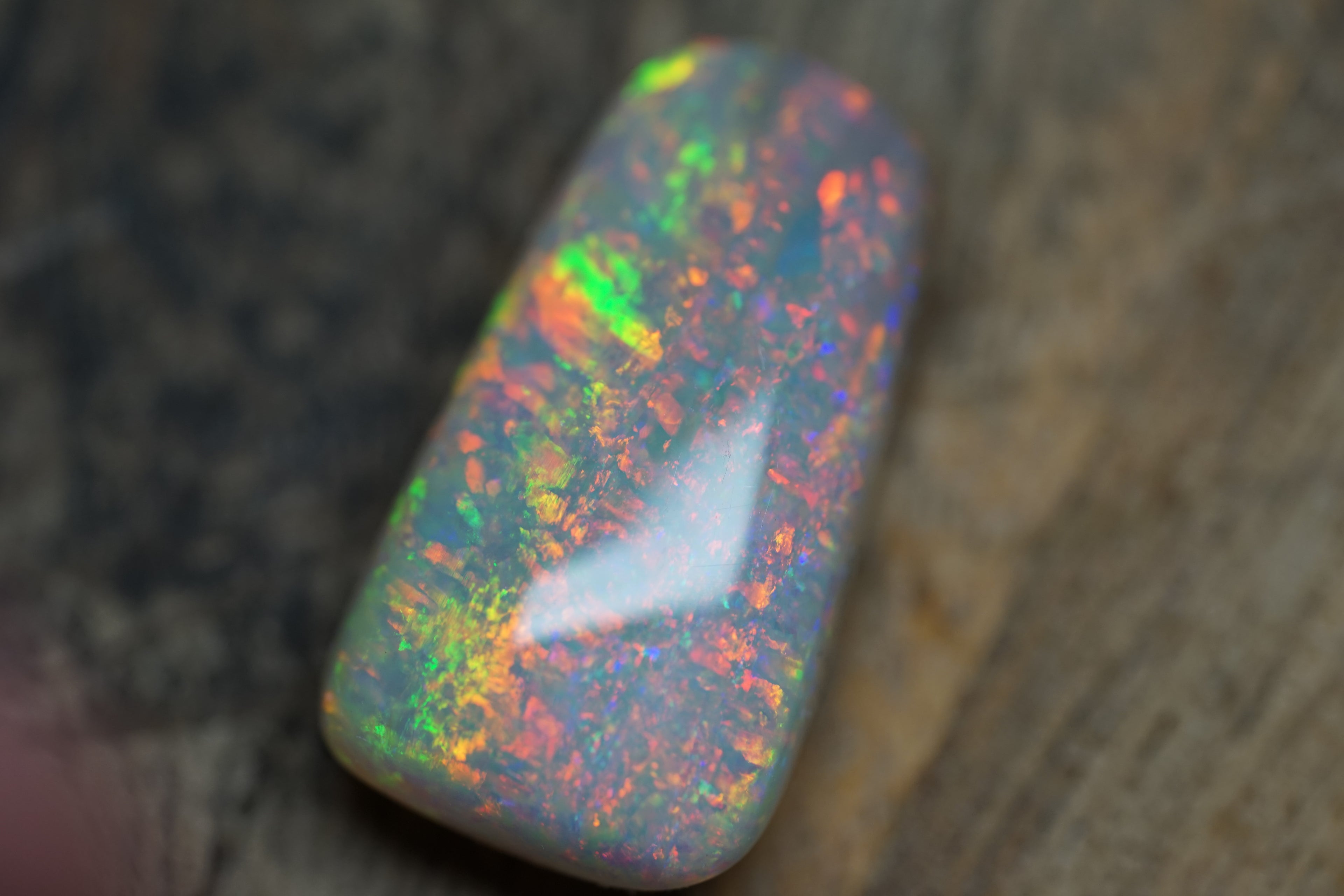 22 Carat Double Sided Gem Lambina Pendant Stone - 0094