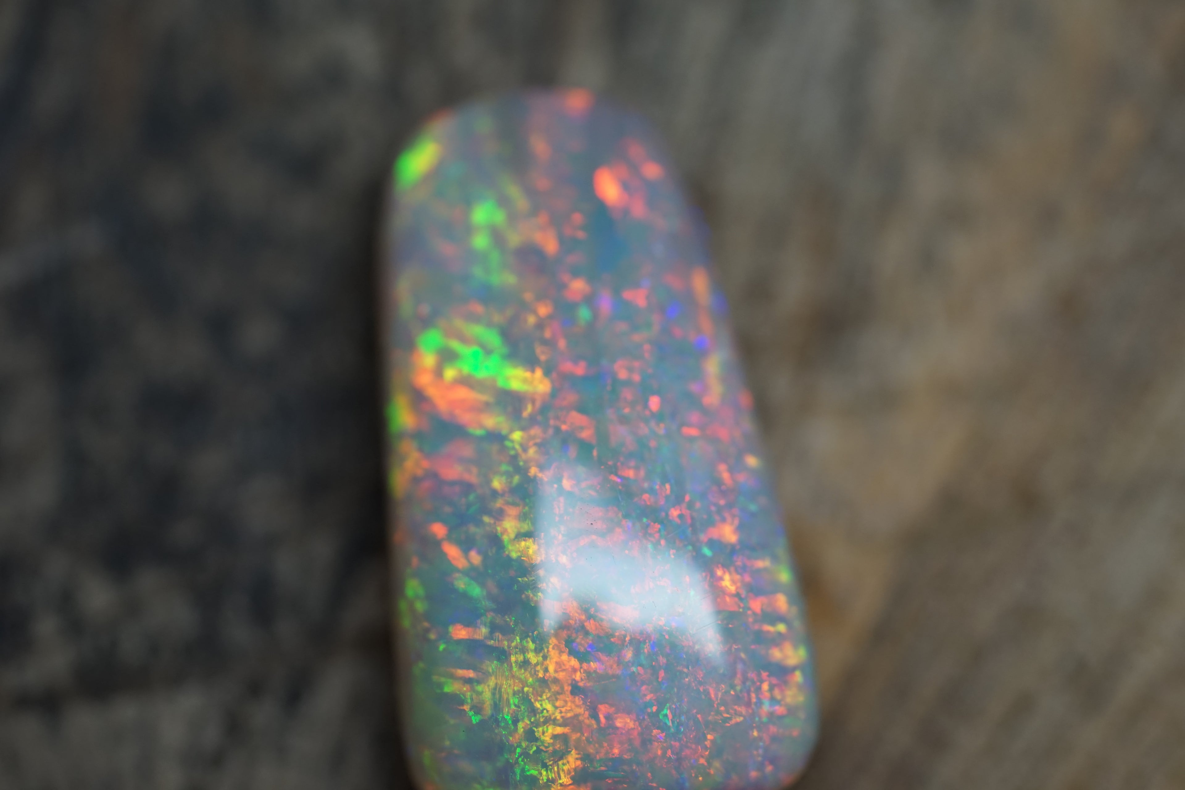 22 Carat Double Sided Gem Lambina Pendant Stone - 0094