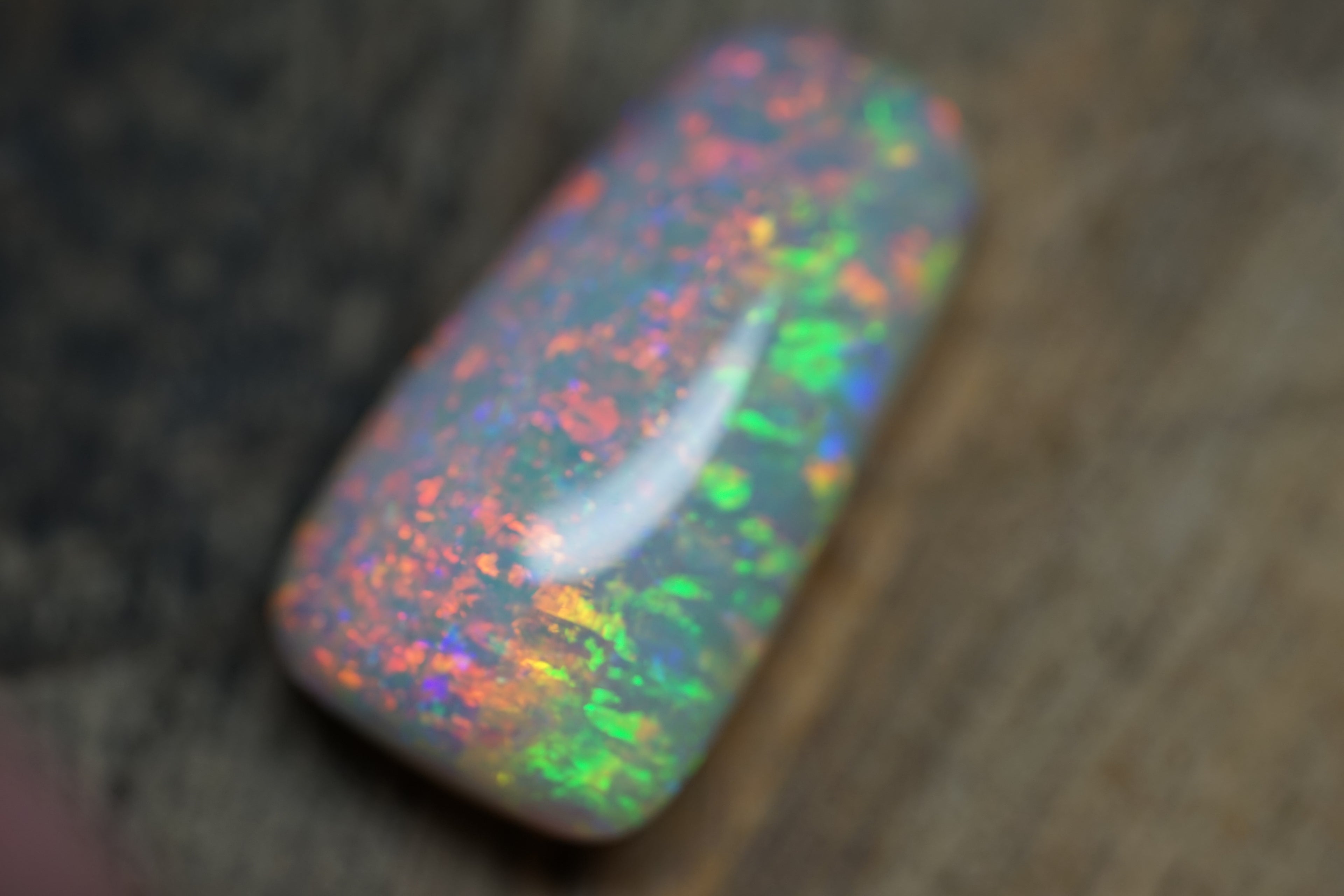 22 Carat Double Sided Gem Lambina Pendant Stone - 0094