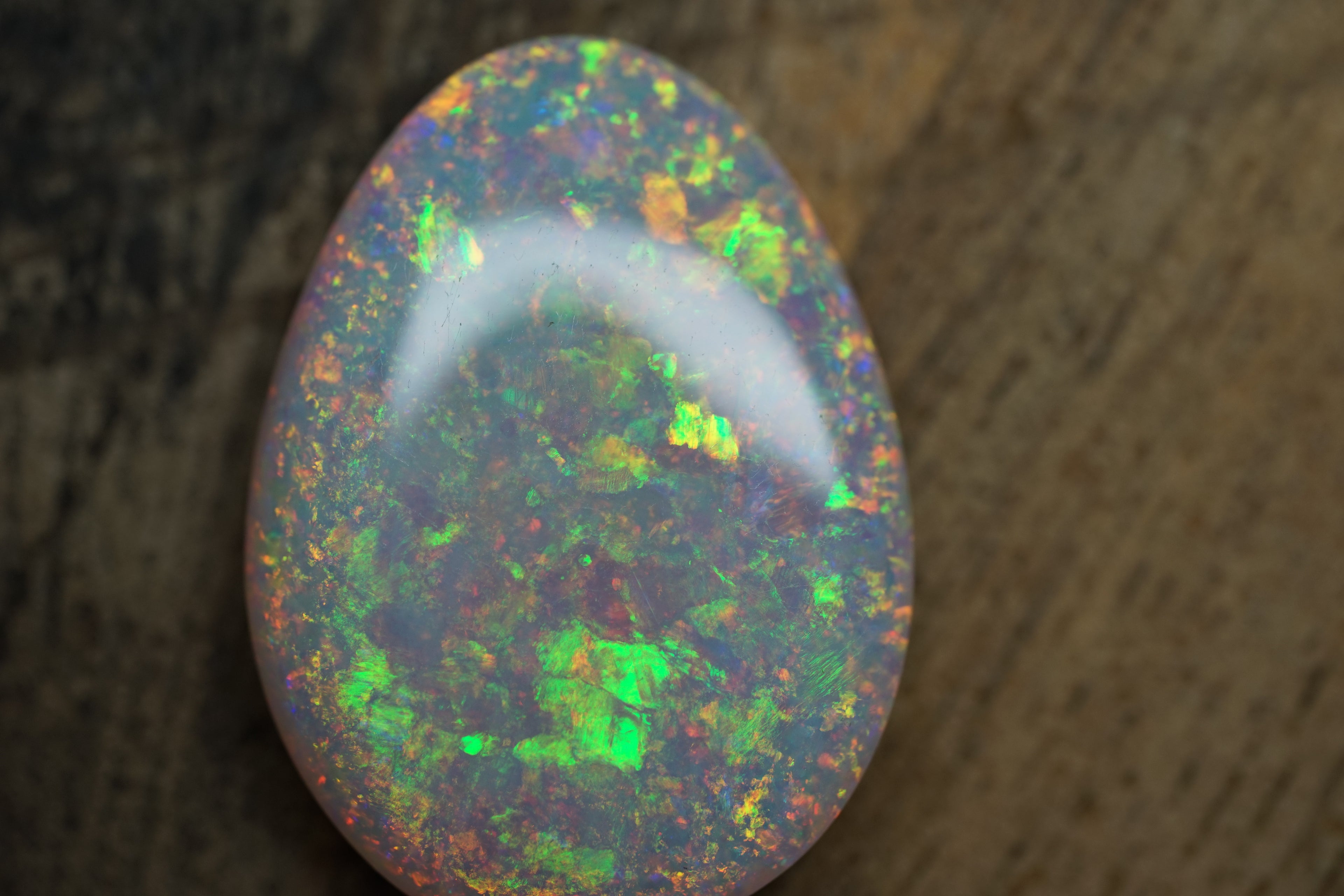 18 Carat Gem Golden Pendant Stone - 0095