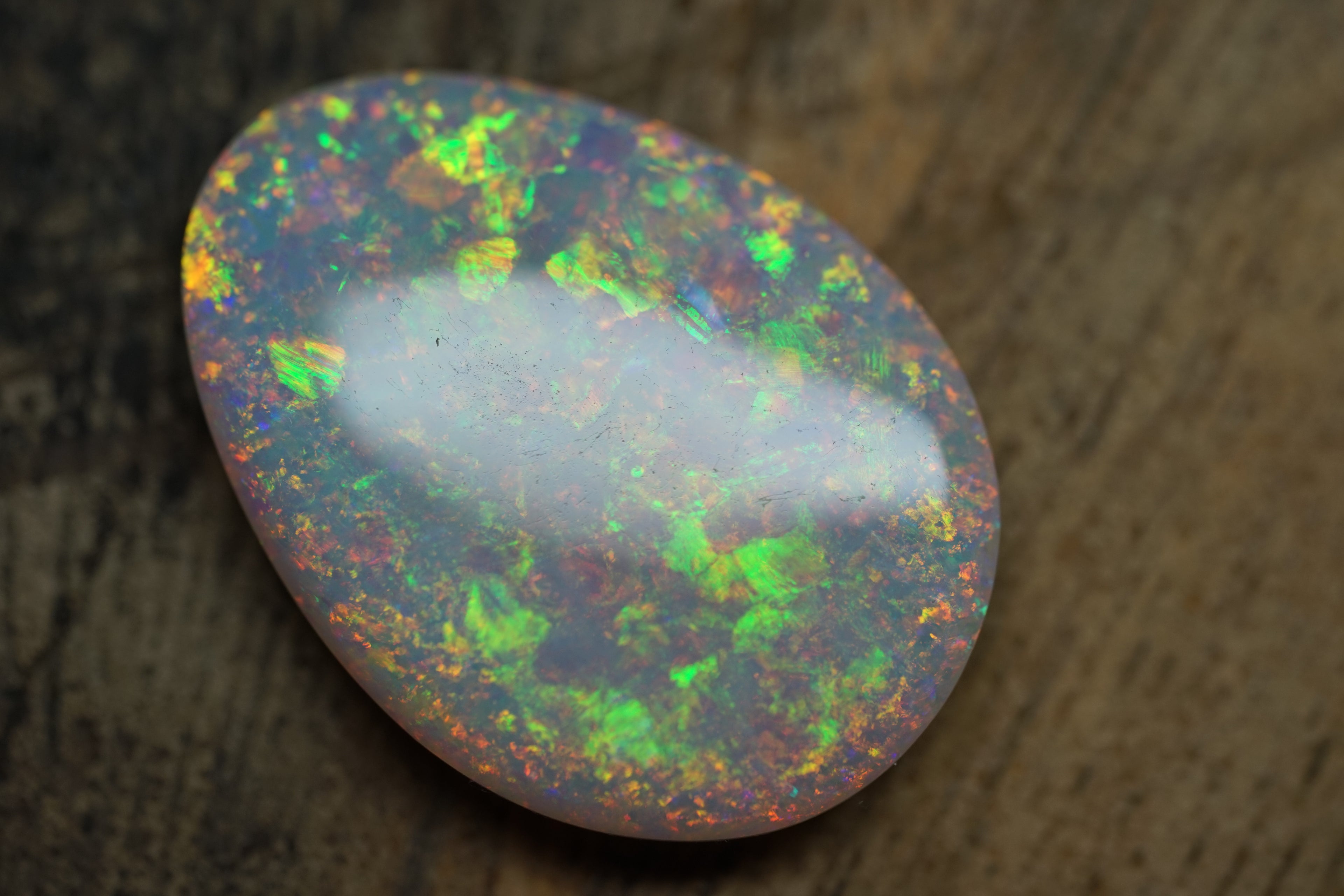18 Carat Gem Golden Pendant Stone - 0095