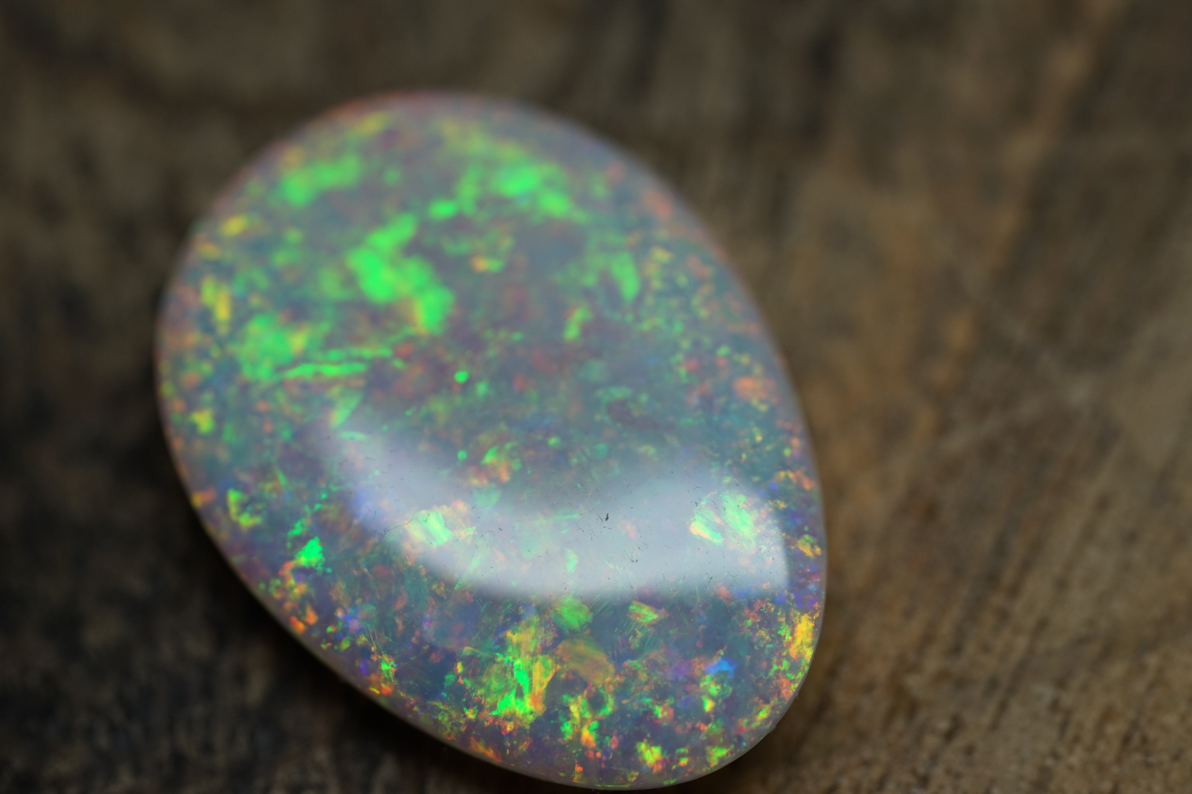 18 Carat Gem Golden Pendant Stone - 0095