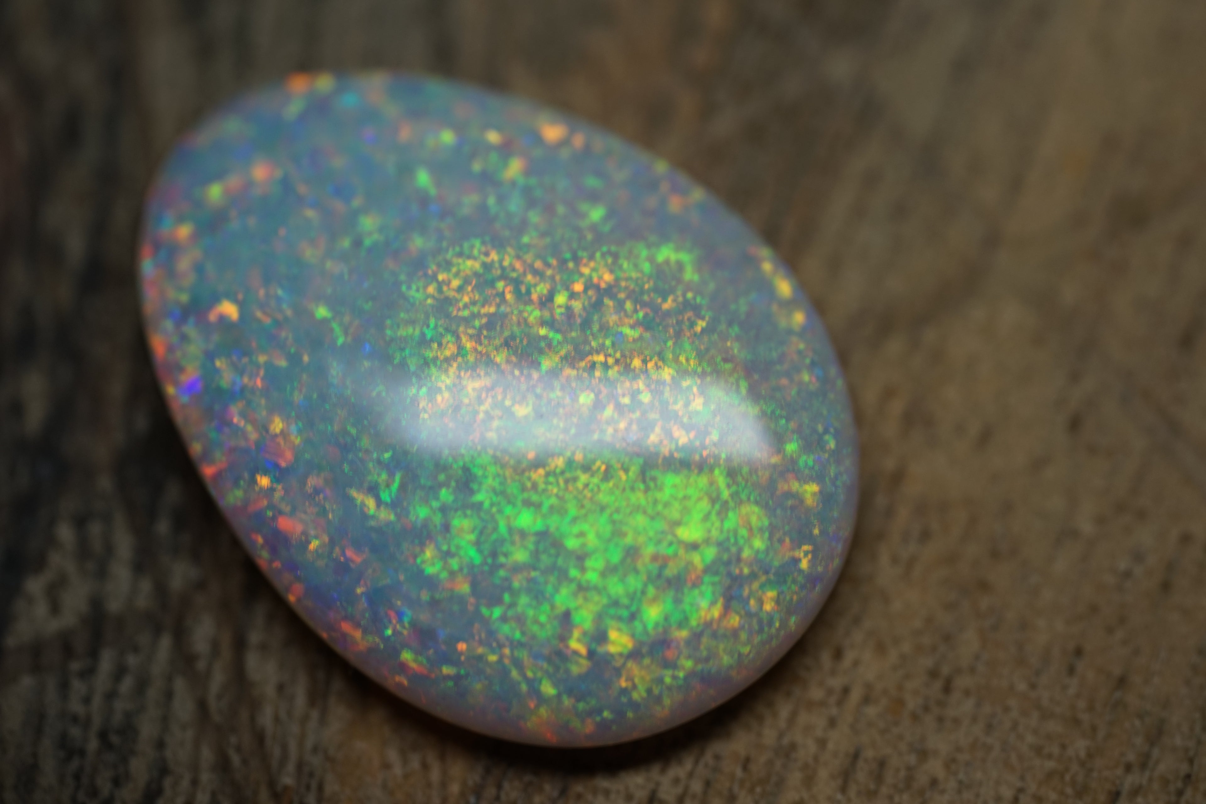 18 Carat Gem Golden Pendant Stone - 0095