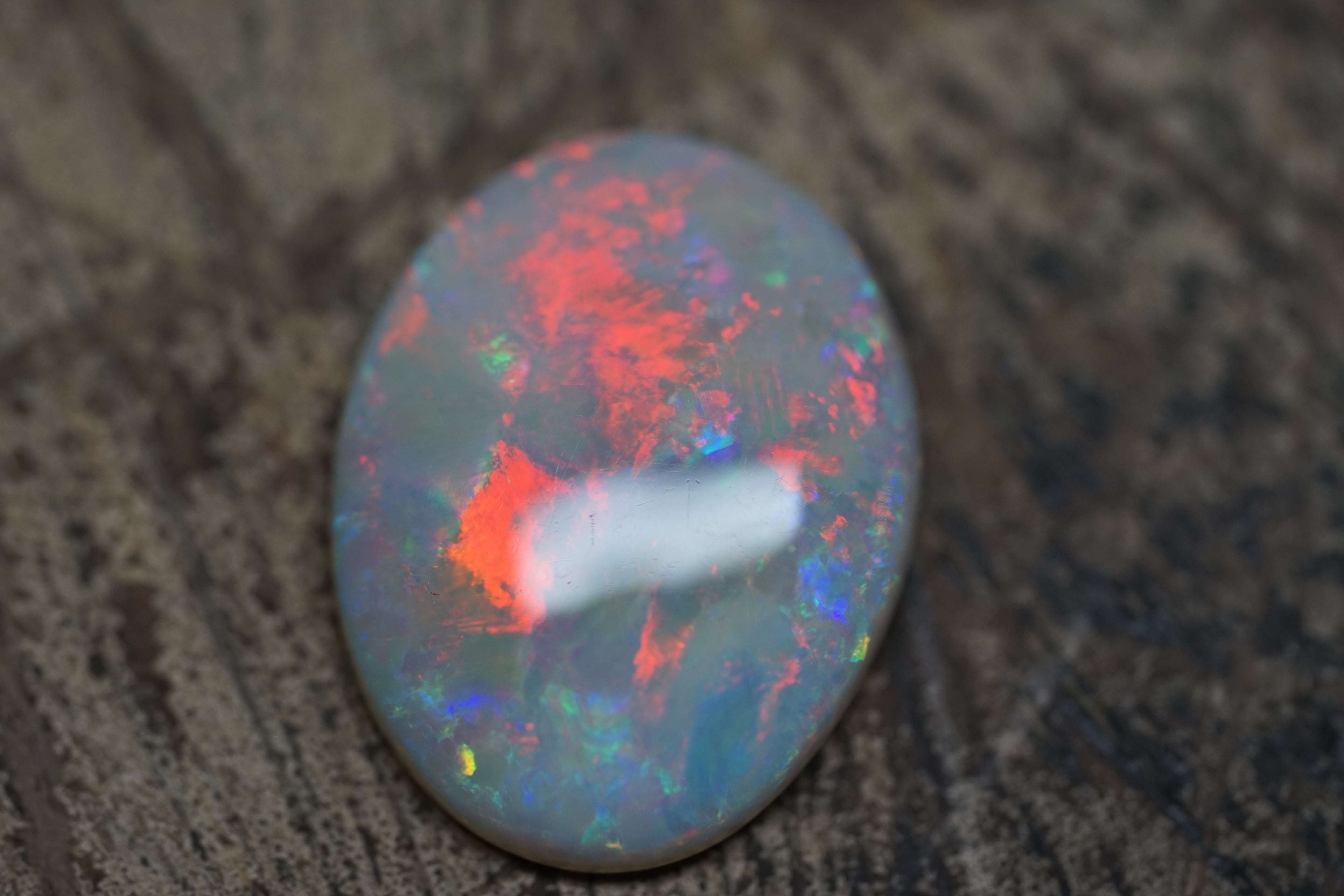 Dead Horse Gully Red Oval Gem - 9.4 Carats. 0032