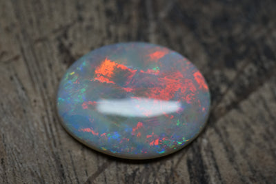 Dead Horse Gully Red Oval Gem - 9.4 Carats. 0032