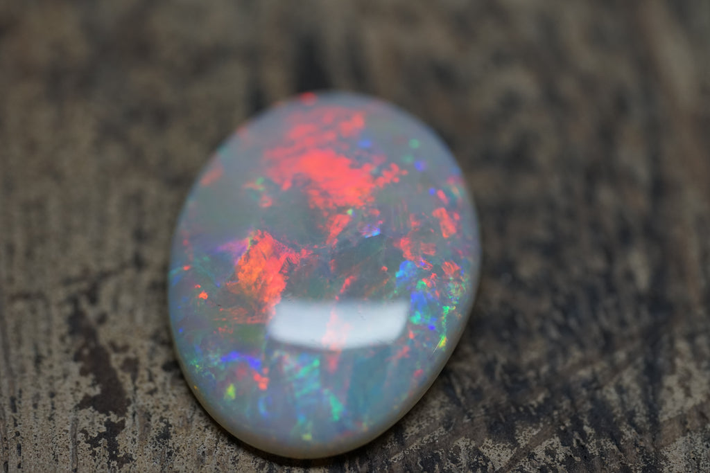 Dead Horse Gully Red Oval Gem - 9.4 Carats. 0032