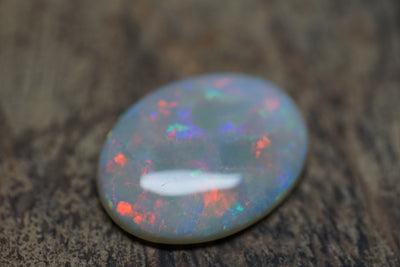 Dead Horse Gully Red Oval Gem - 9.4 Carats. 0032