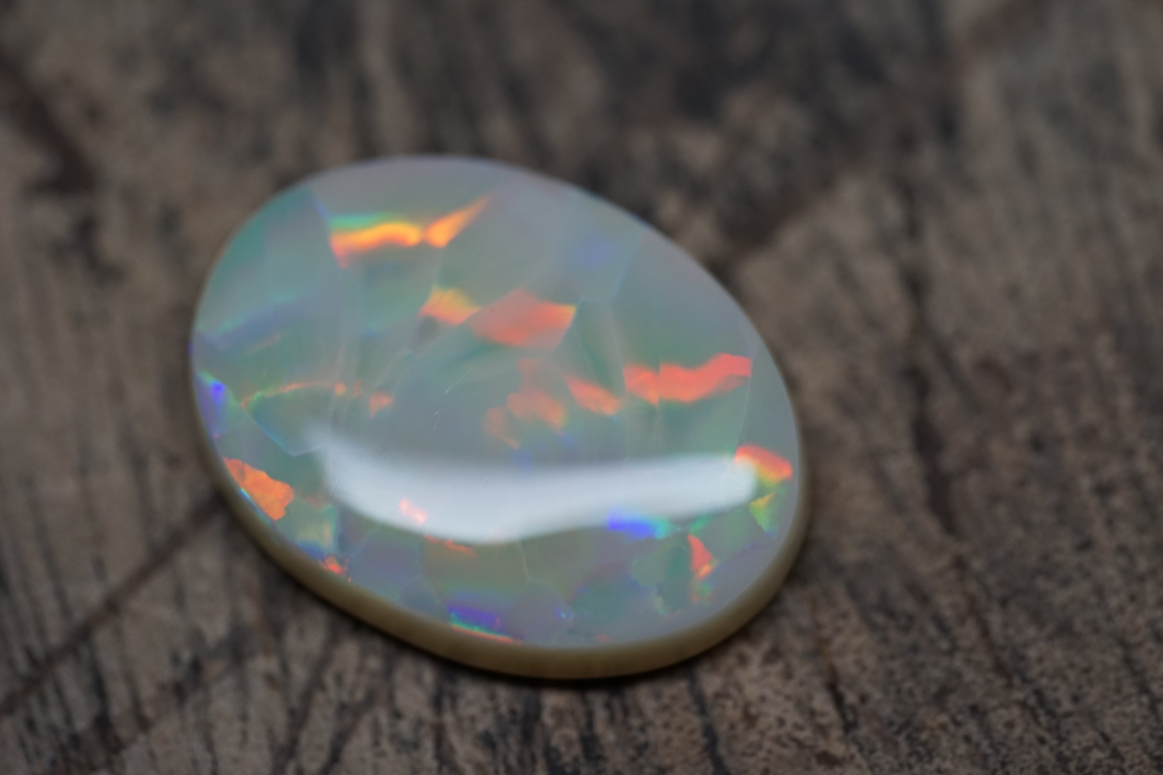 Lightning Ridge Oval Pendant Stone - 10.5 Carats. 0056