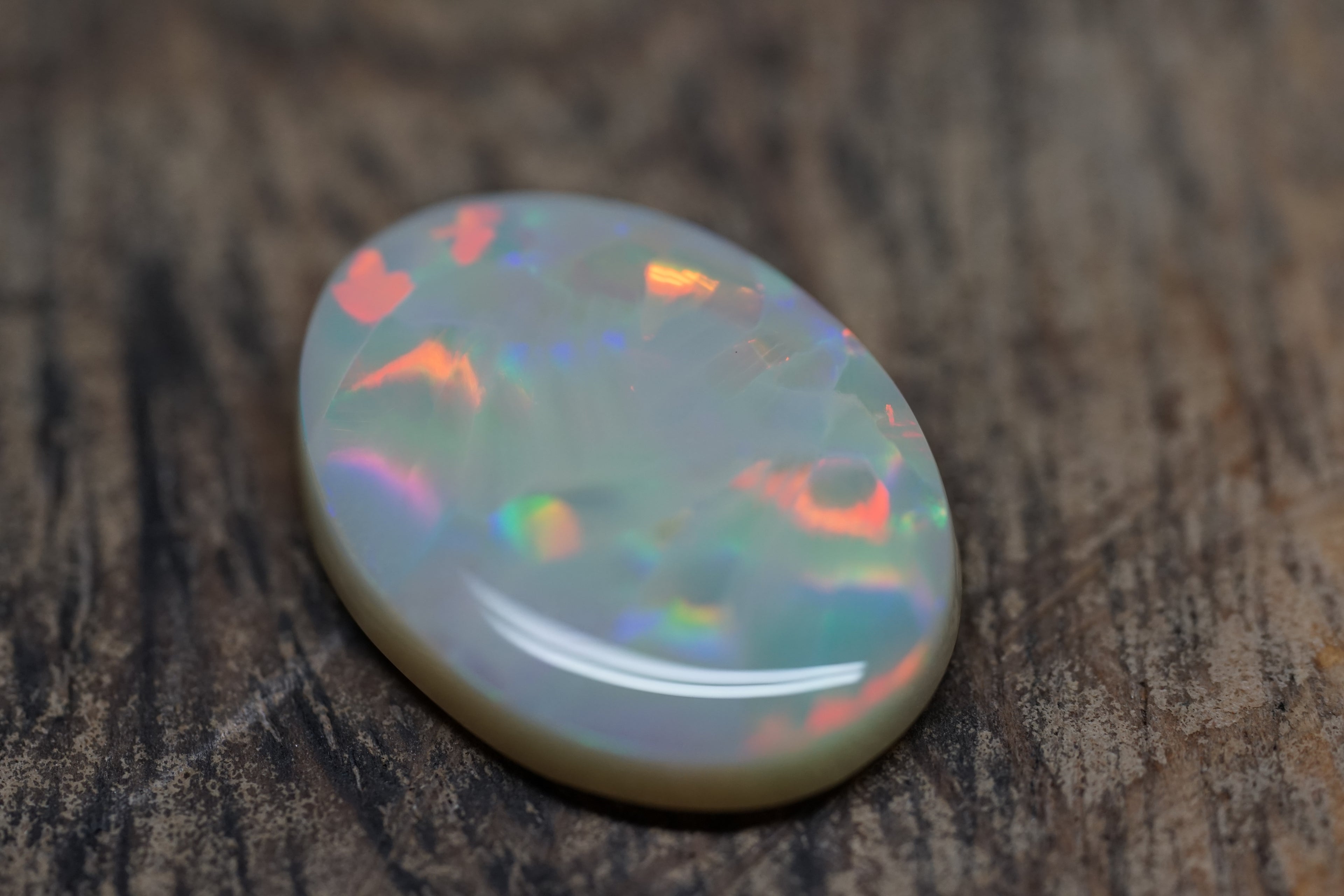 Lightning Ridge Oval Pendant Stone - 10.5 Carats. 0056