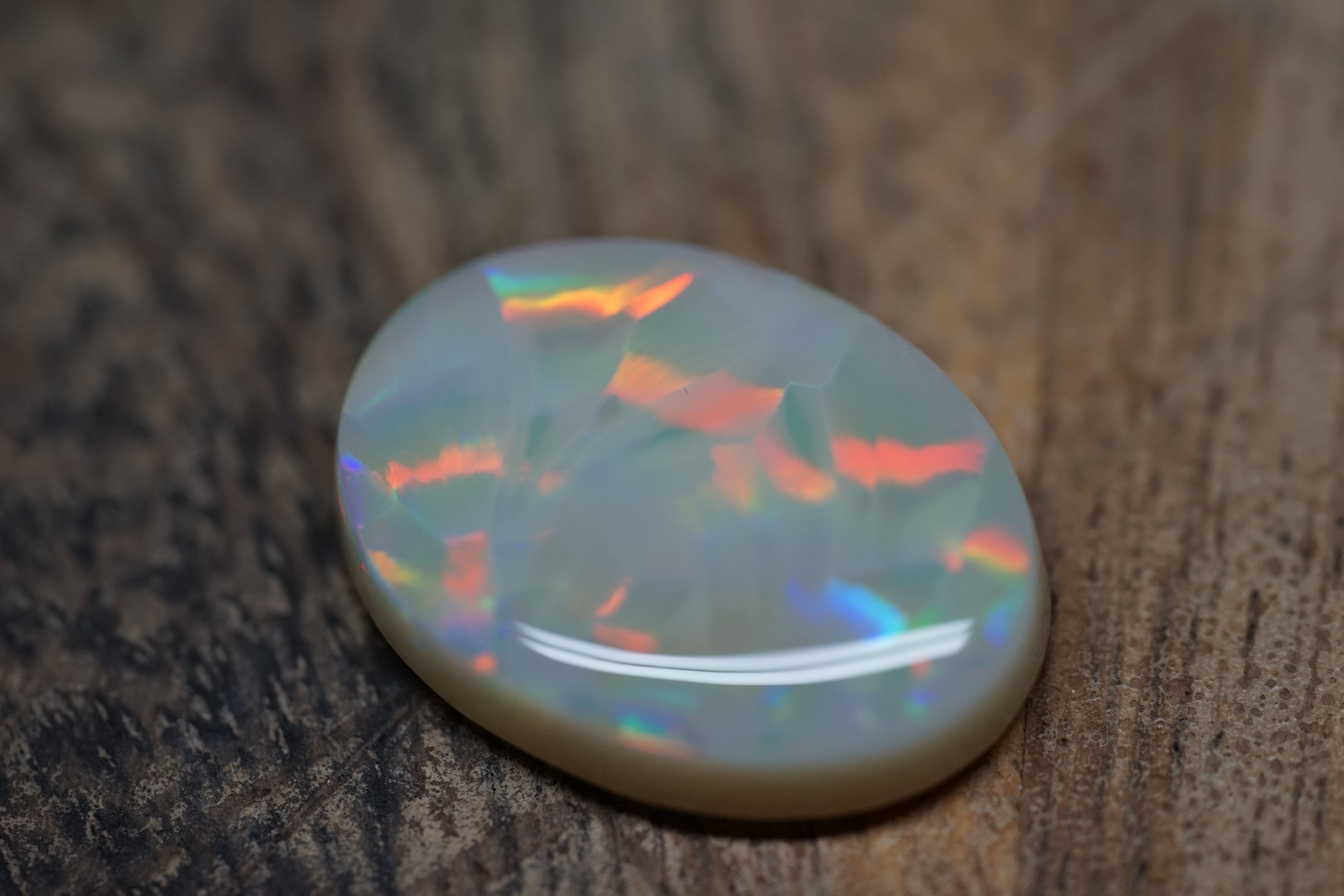 Lightning Ridge Oval Pendant Stone - 10.5 Carats. 0056