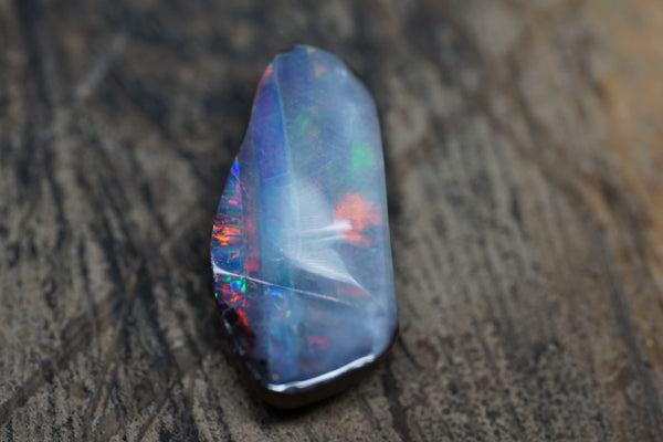 Boulder Freeform with Red Stripe - 9 Carats 0099