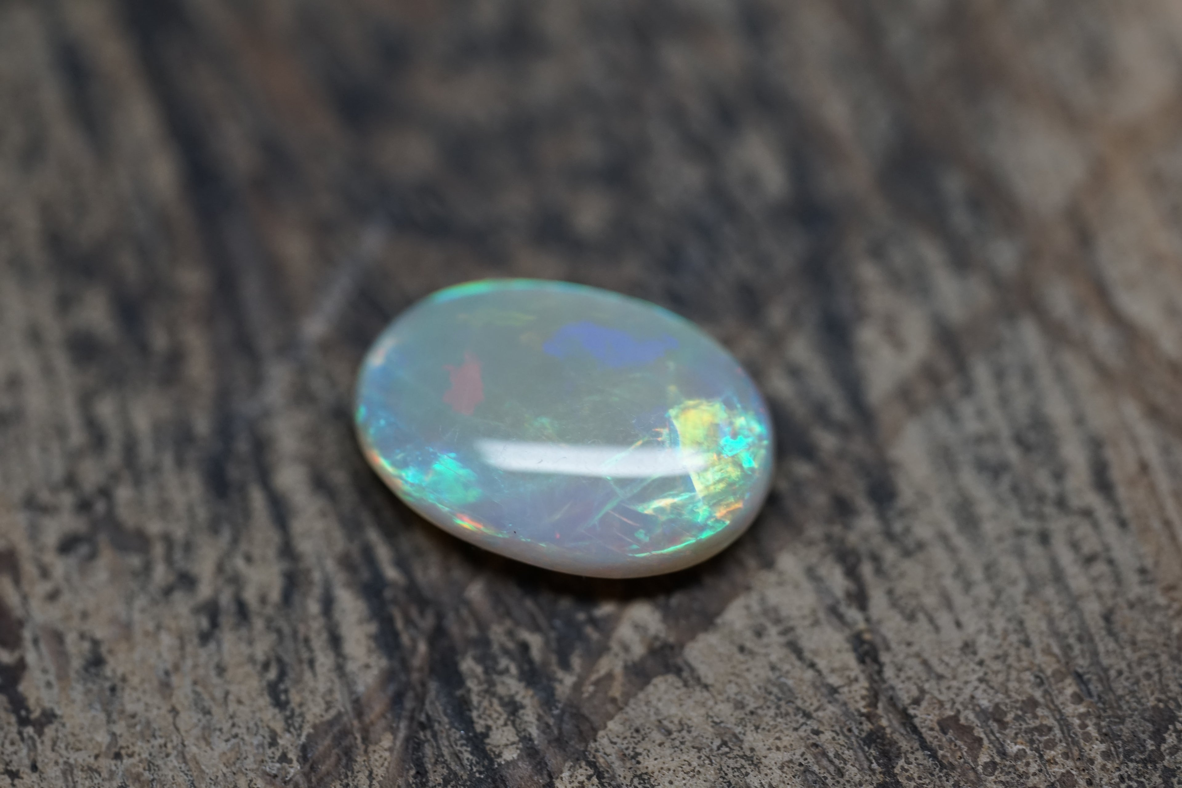 Mintabie Dark Base - 2.9 Carats 0096