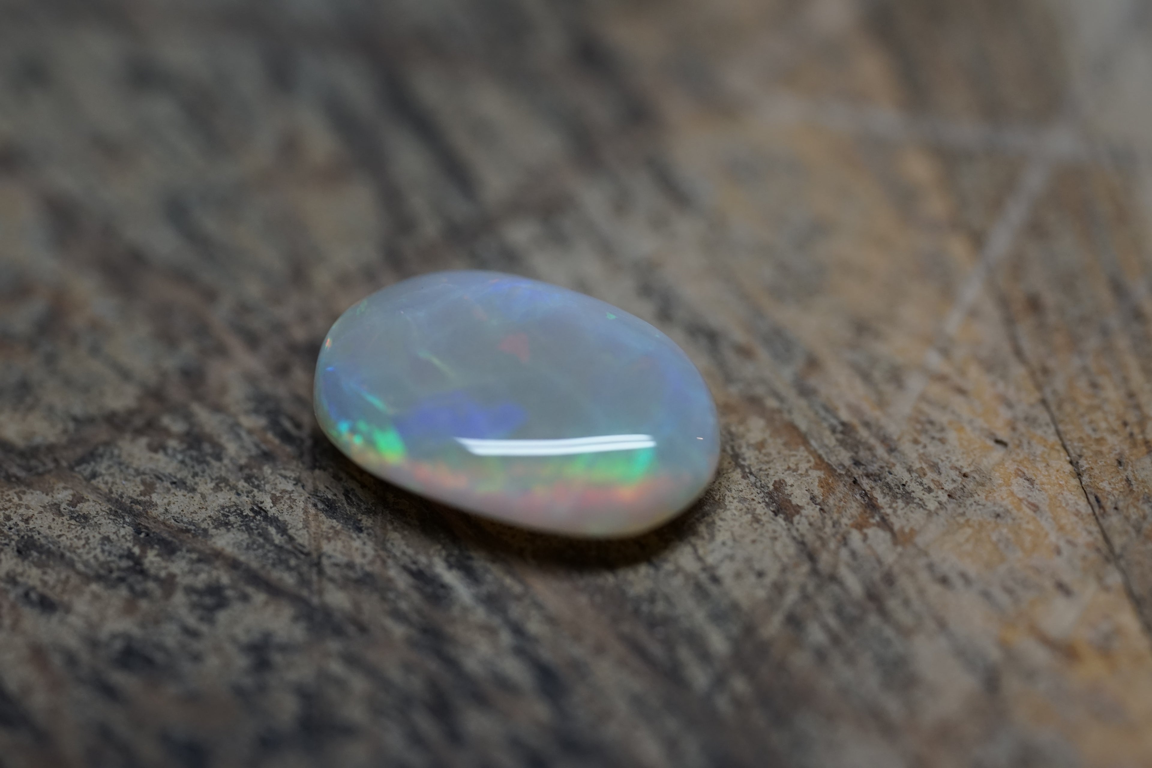 Mintabie Dark Base - 2.9 Carats 0096