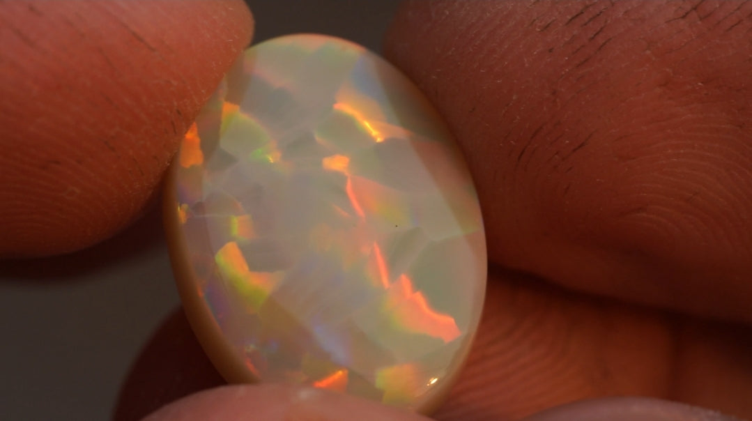 Lightning Ridge Oval Pendant Stone - 10.5 Carats. 0056