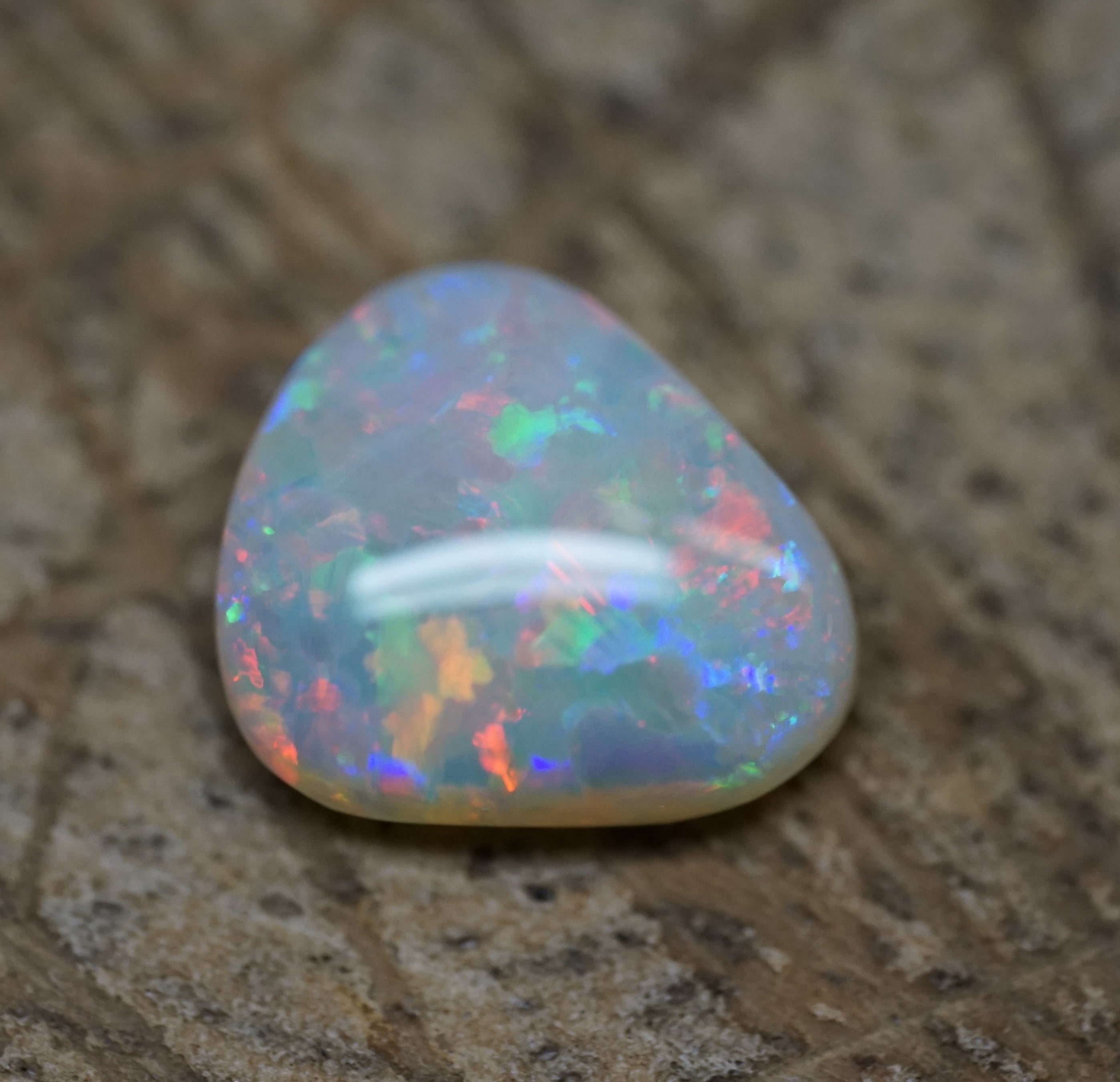 Mintabie Field Ring Stone - 1.7 Carats. 0064
