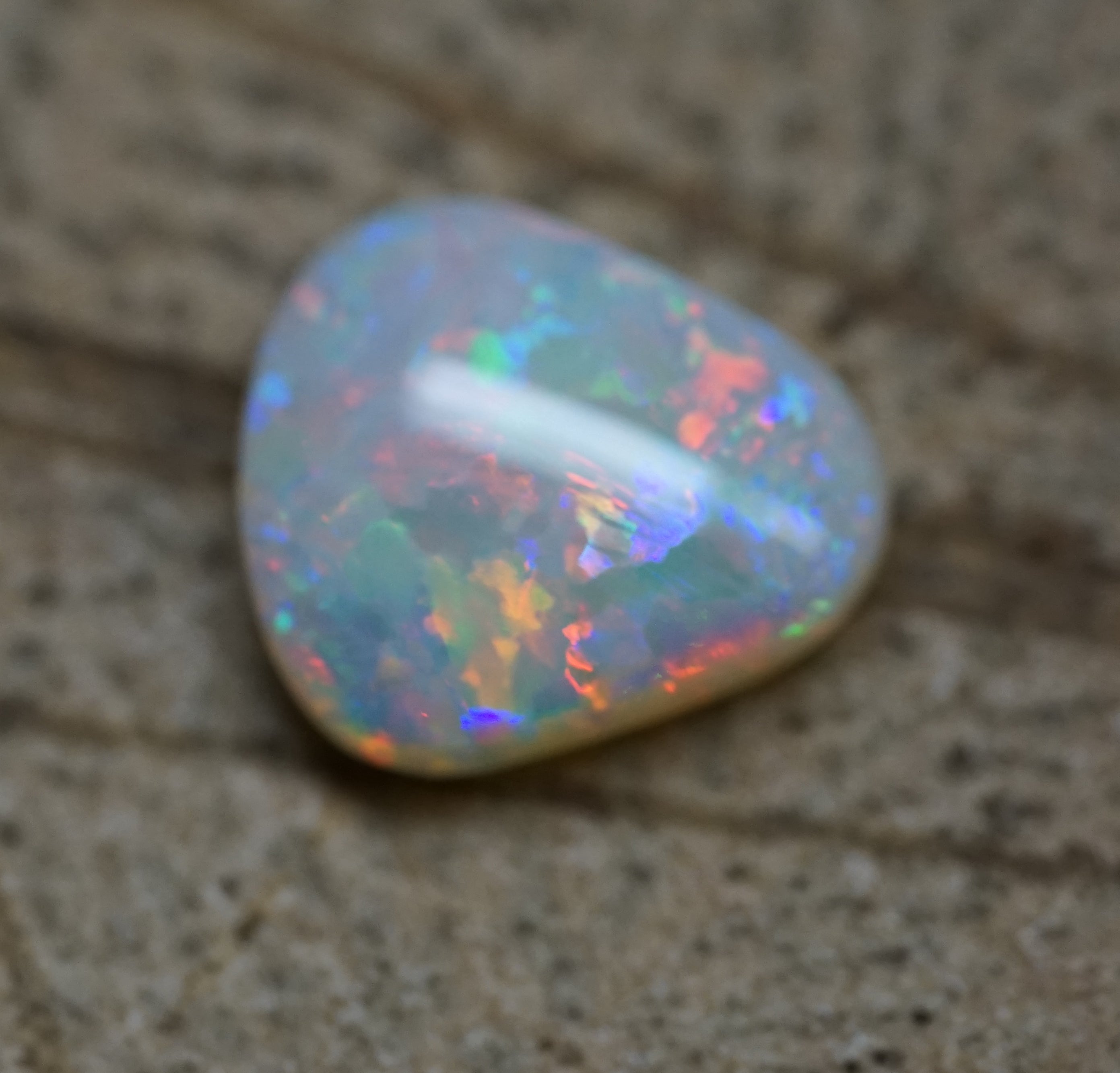 Mintabie Field Ring Stone - 1.7 Carats. 0064