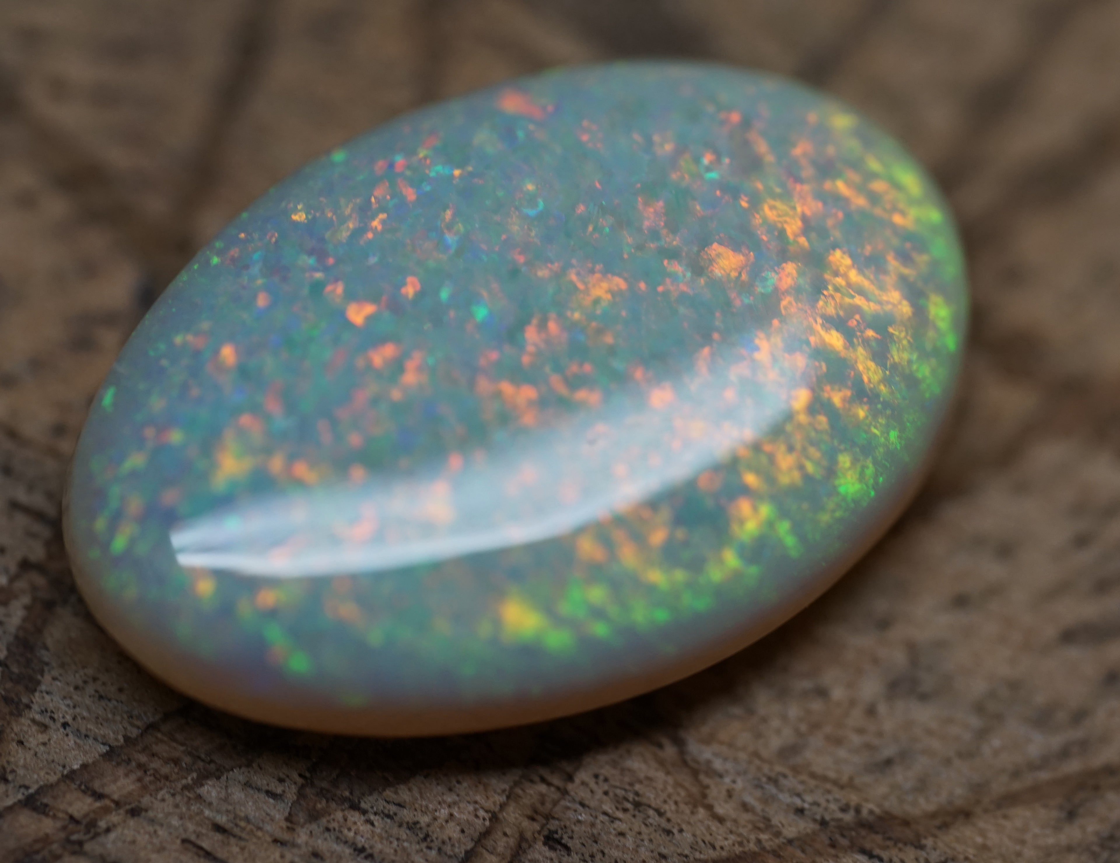 Lambina Gold High Dome Stone - 9.5 Carats. 0045