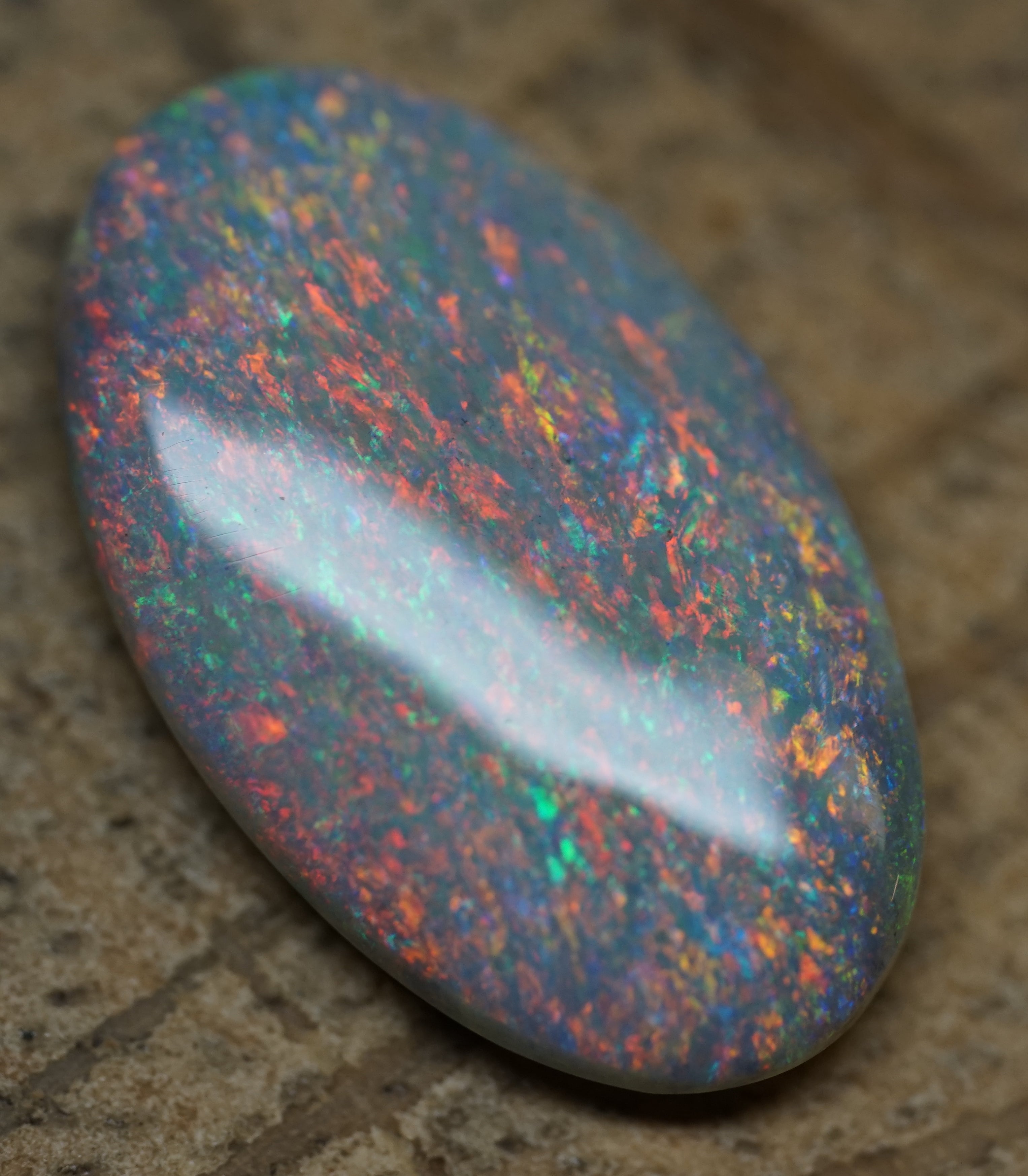 Mintabie Red Oval - 6.4 Carats. 0075