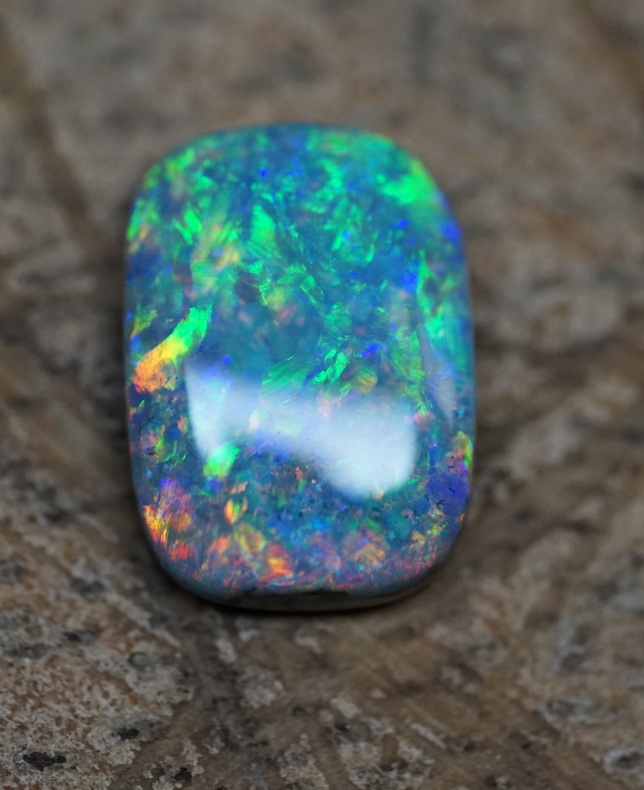 Coober Pedy Black Opal - 1.6 Carats. 0012