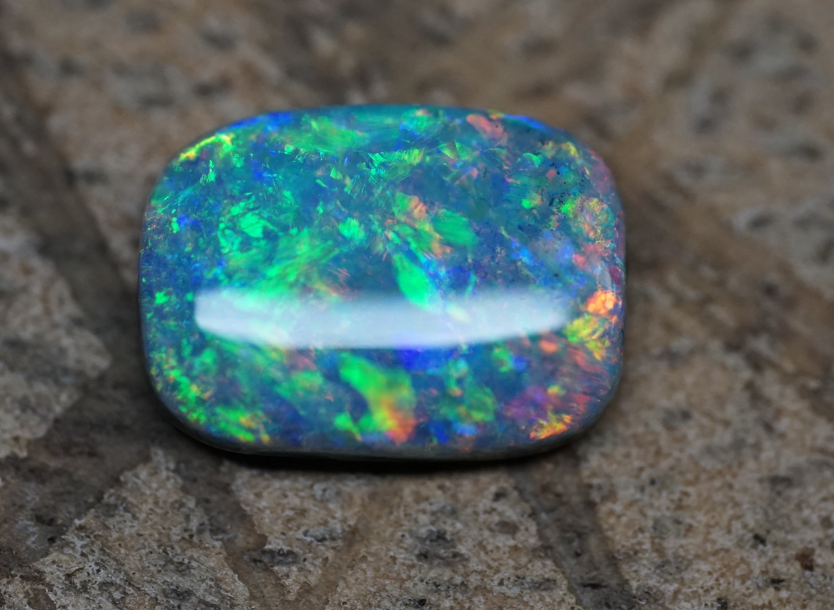 Coober Pedy Black Opal - 1.6 Carats. 0012