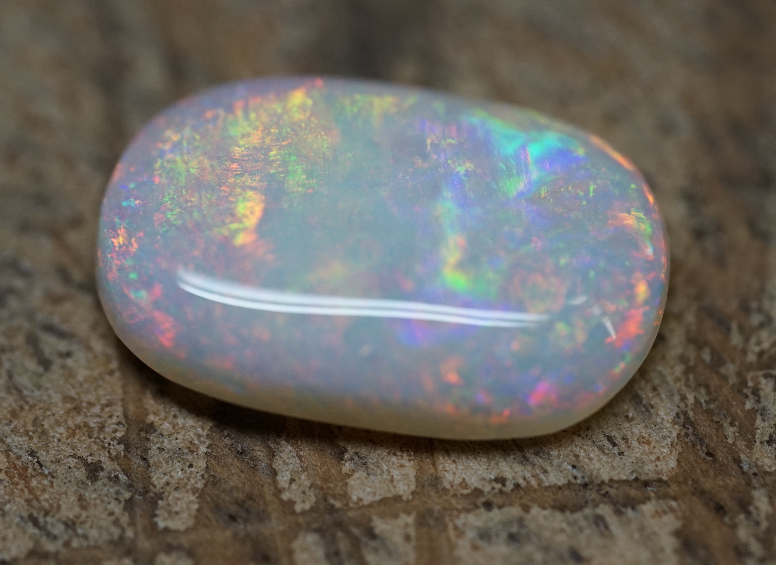 Mintabie Orange and Gold Gem - 3.6 Carats. 0071
