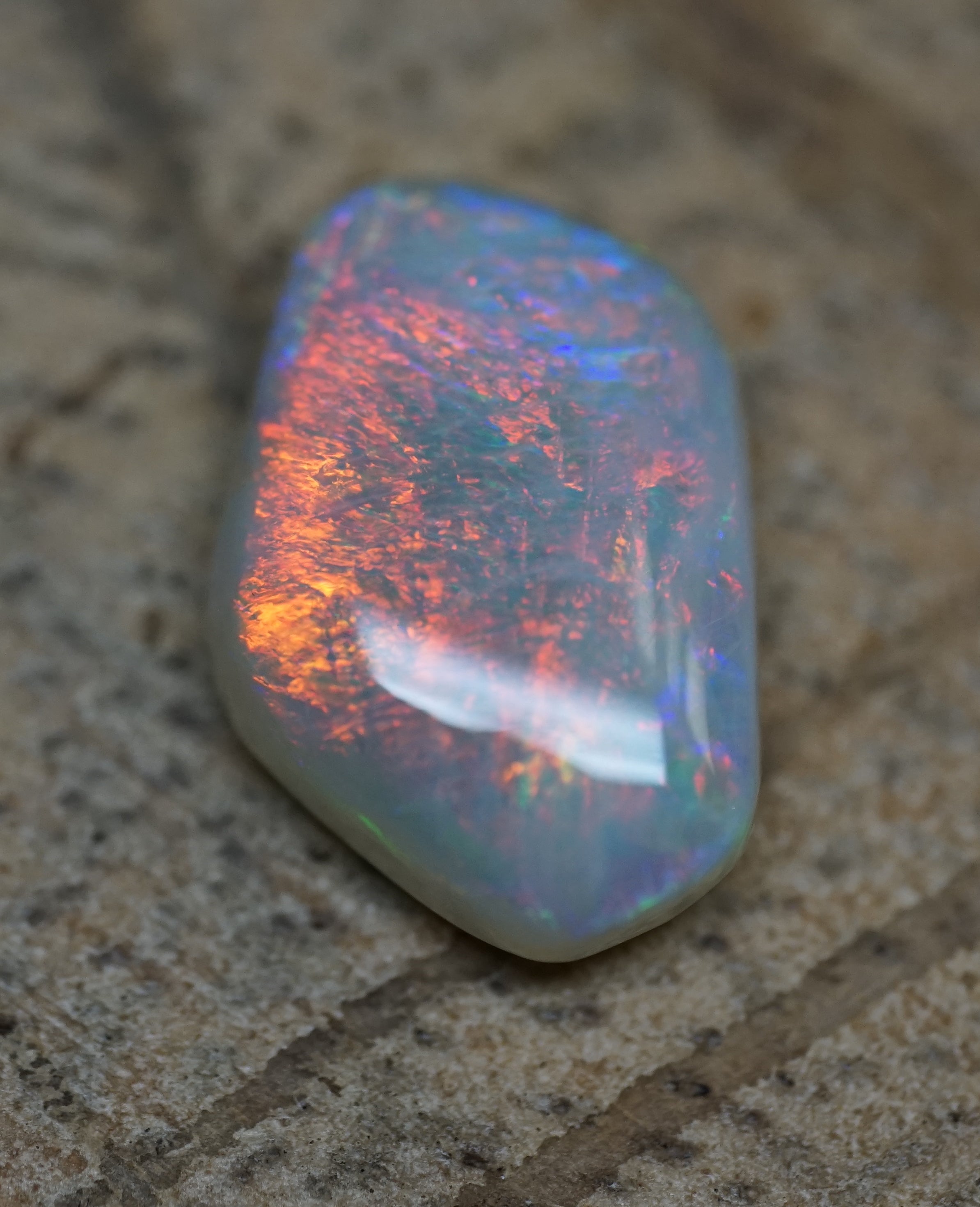 Orange Lightning Ridge Freeform - 2.2 Carats. 0082