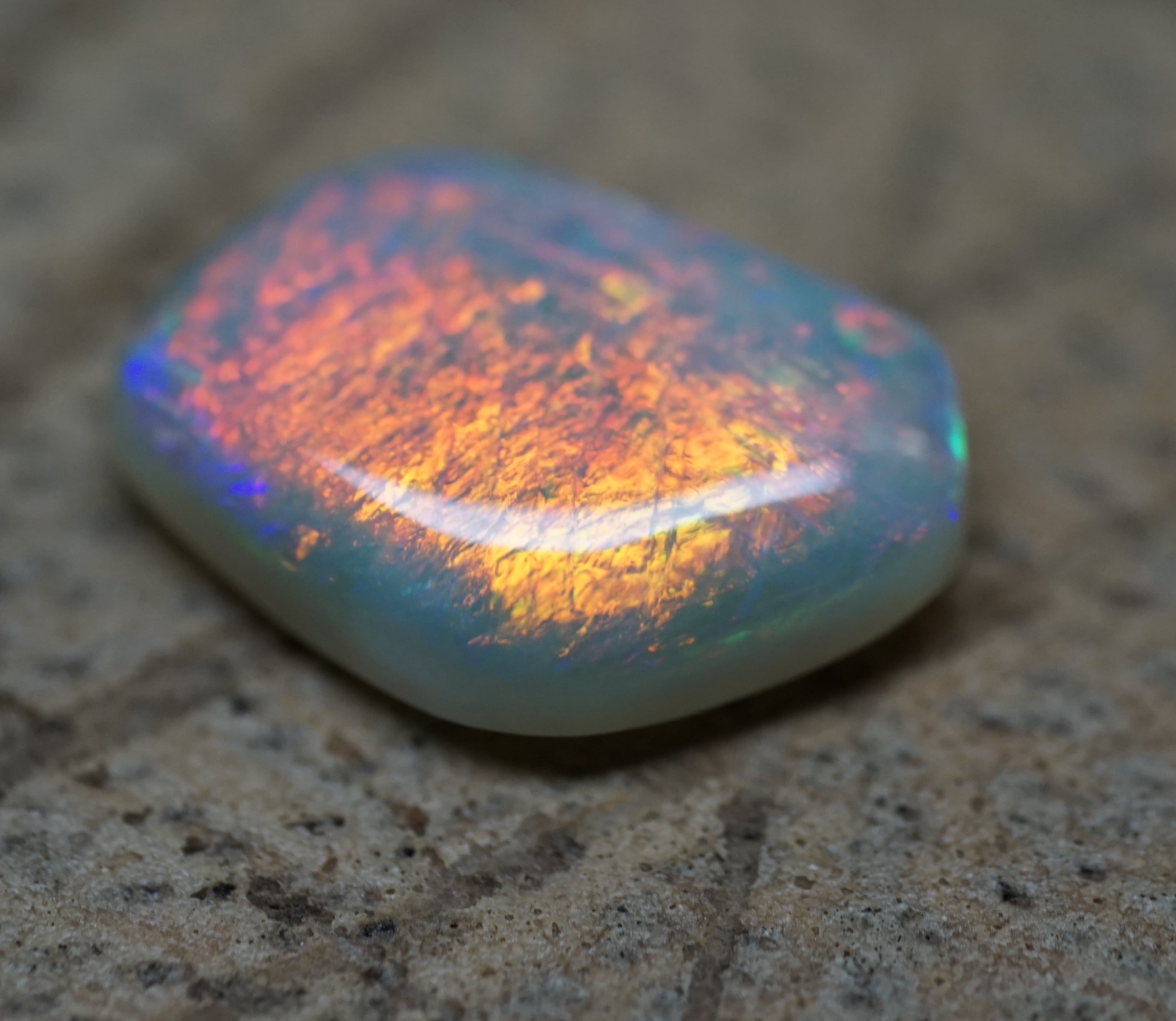 Orange Lightning Ridge Freeform - 2.2 Carats. 0082
