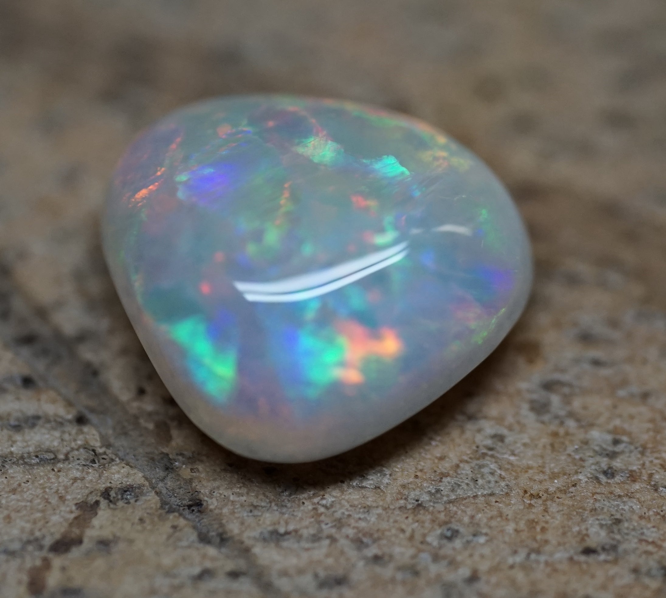 Mintabie Triangular Shaped Gem - 1.4 Carats. 0076