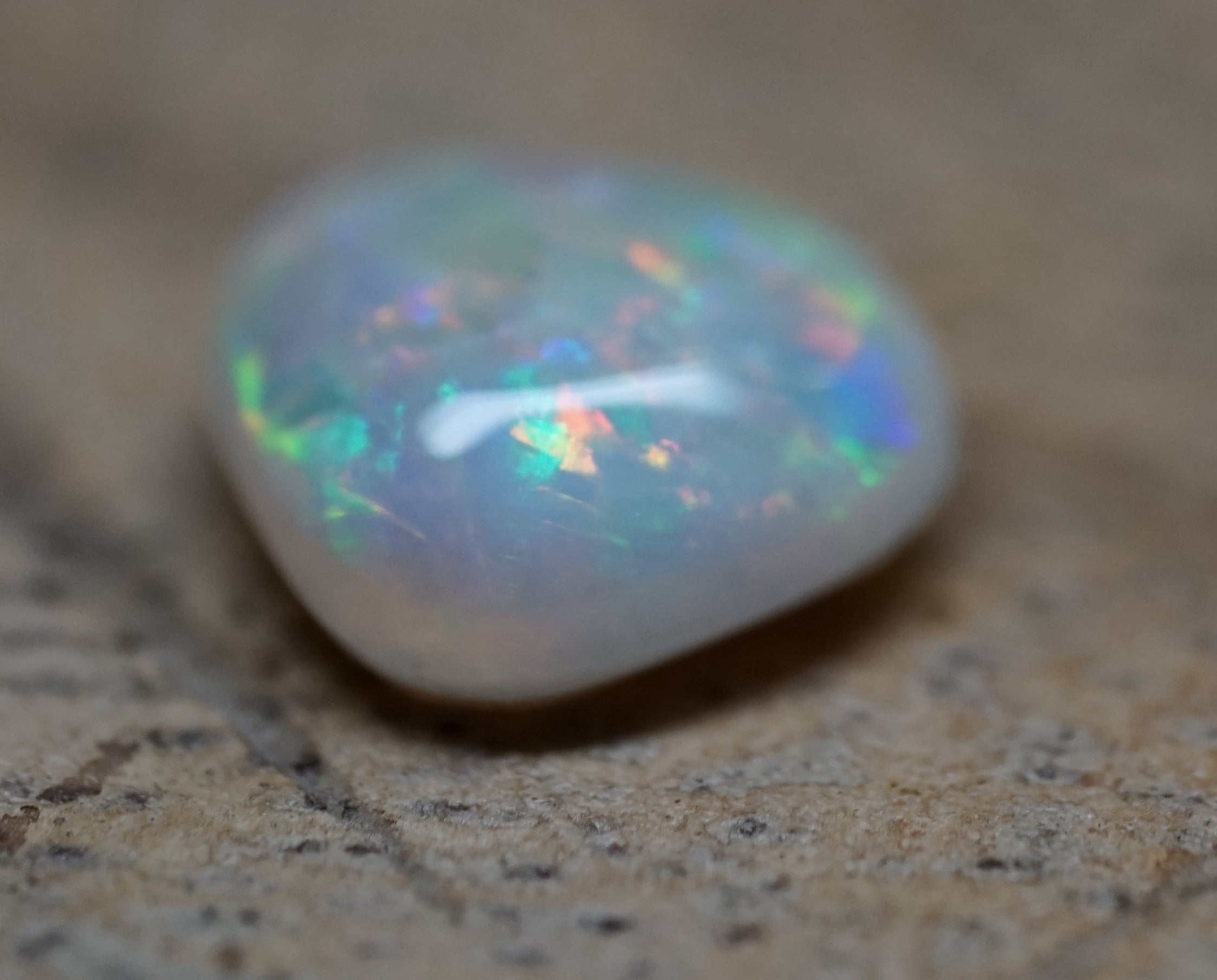 Mintabie Triangular Shaped Gem - 1.4 Carats. 0076