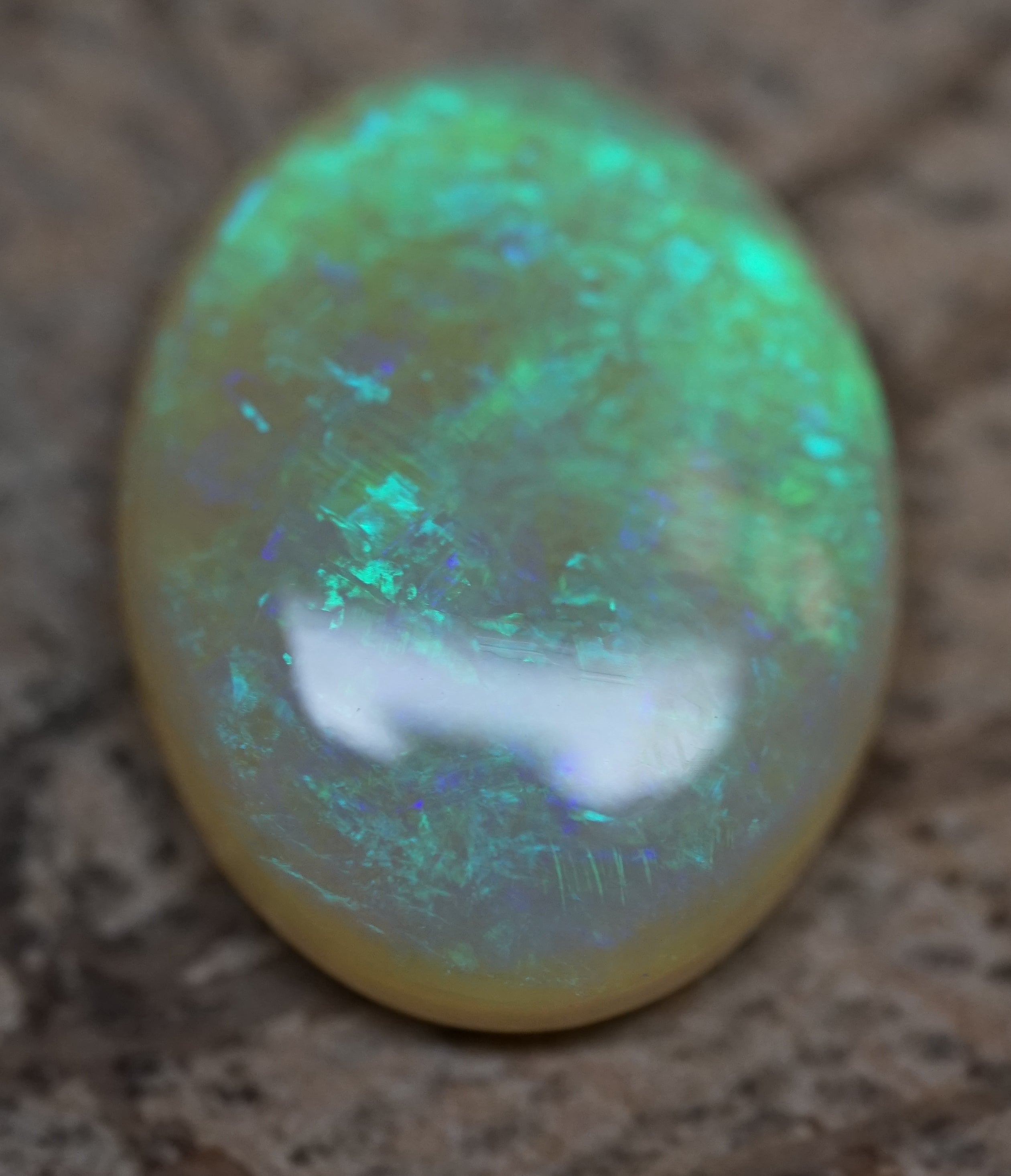 Mintabie Green Oval - 4.3 Carats. 0068