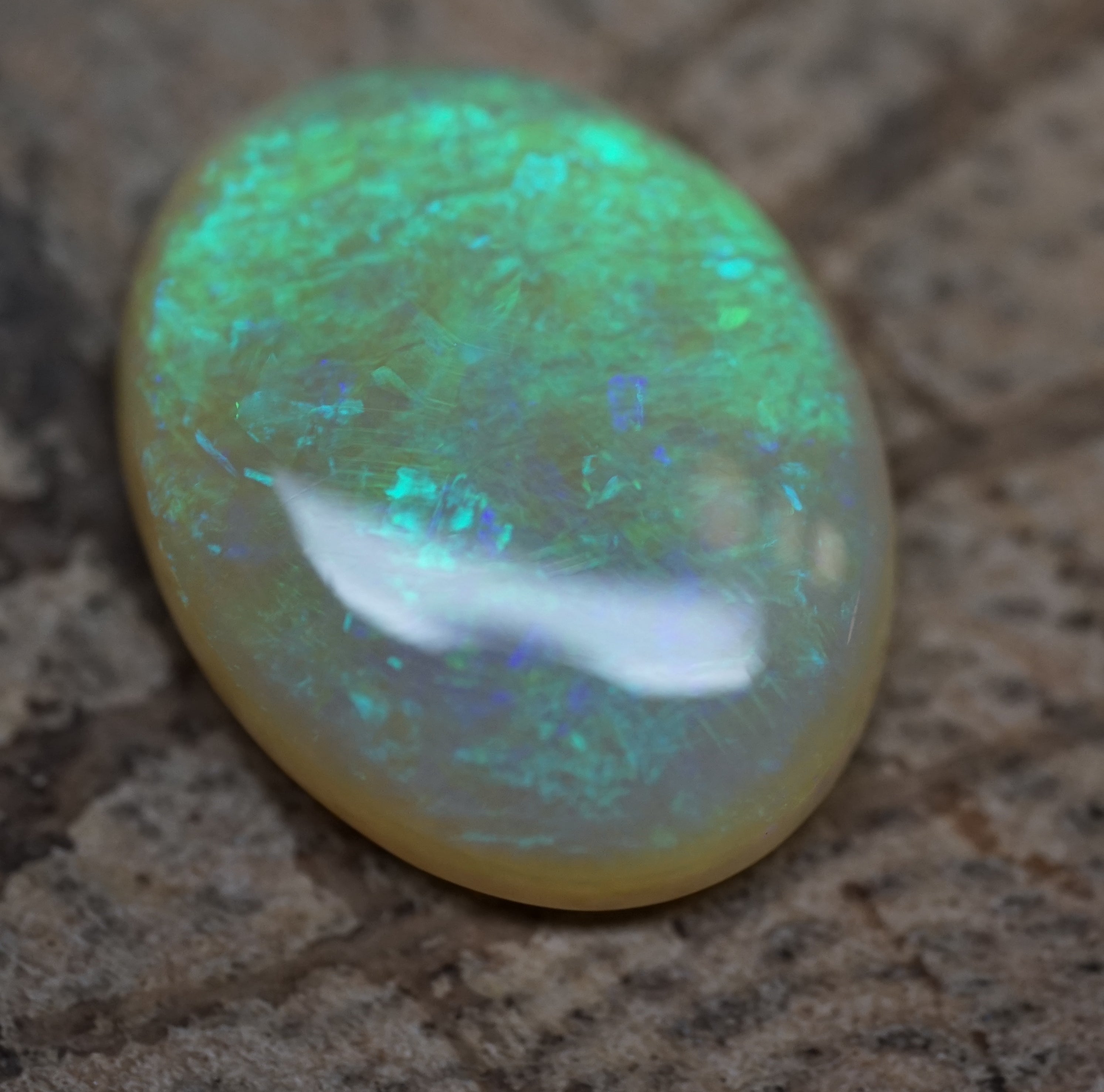 Mintabie Green Oval - 4.3 Carats. 0068