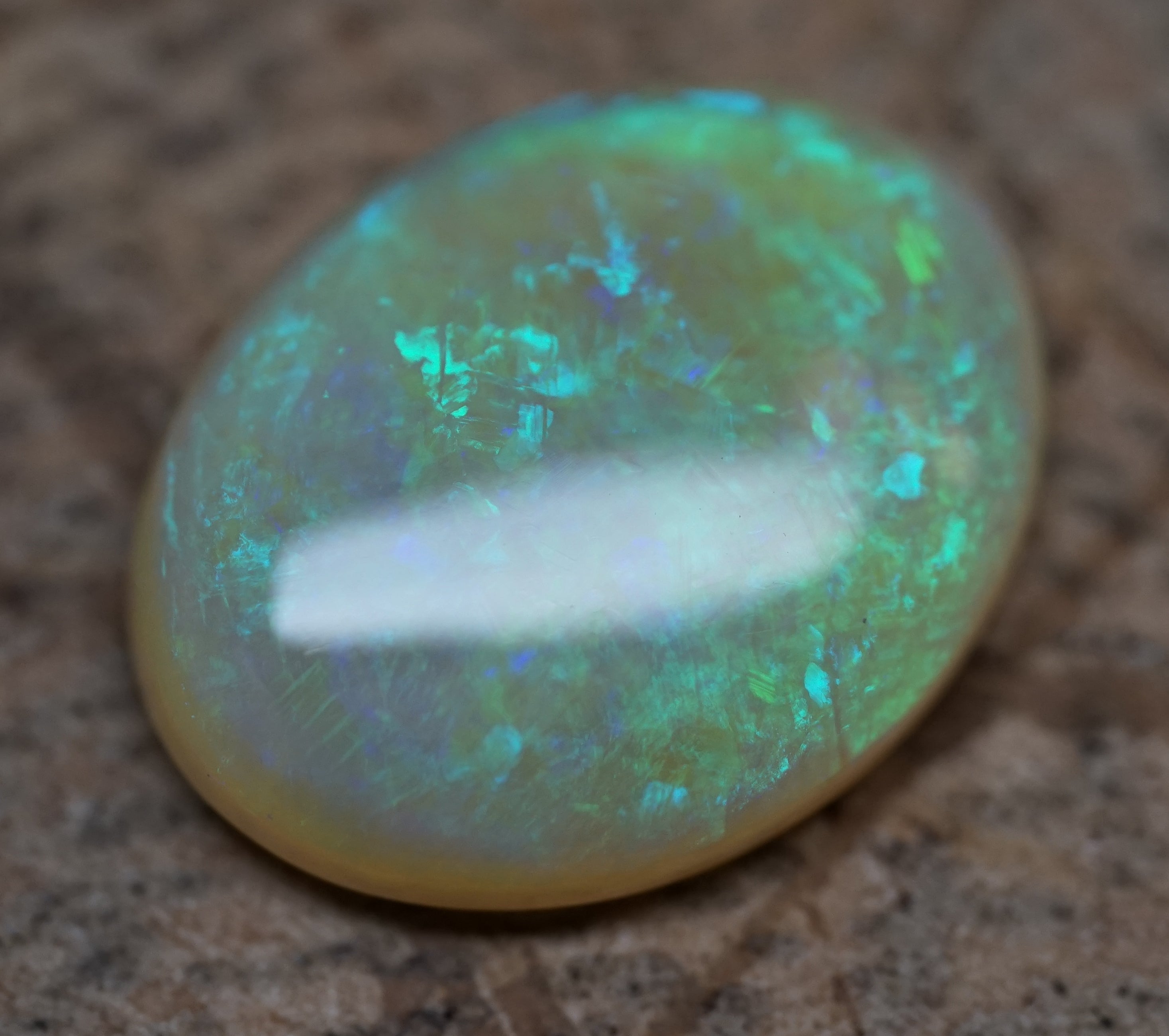 Mintabie Green Oval - 4.3 Carats. 0068