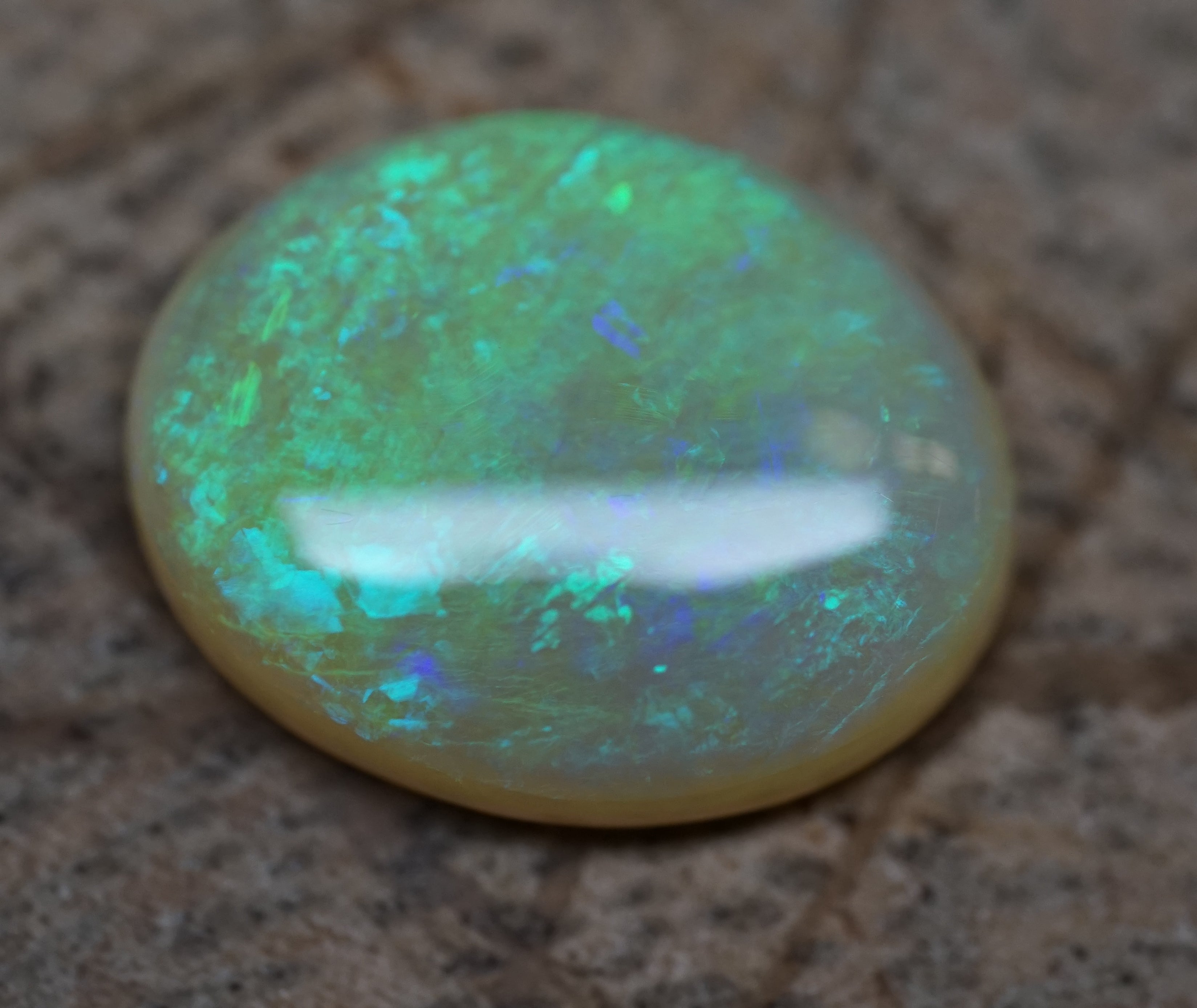 Mintabie Green Oval - 4.3 Carats. 0068