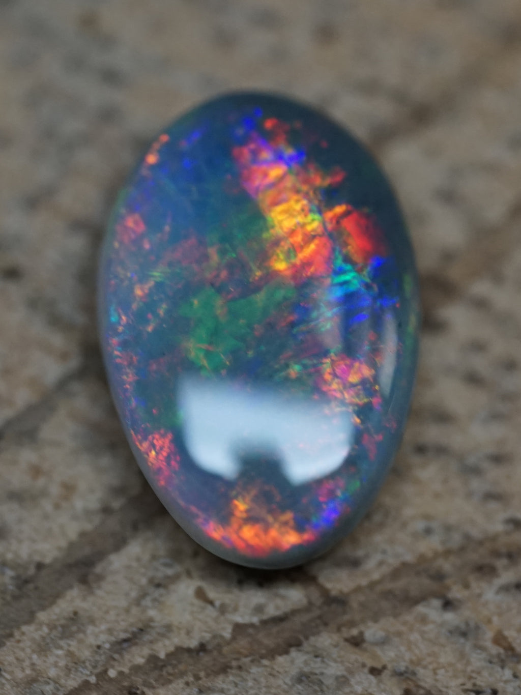 Mintabie Black Opal - Multi colour - 1.7 Carats. 0060